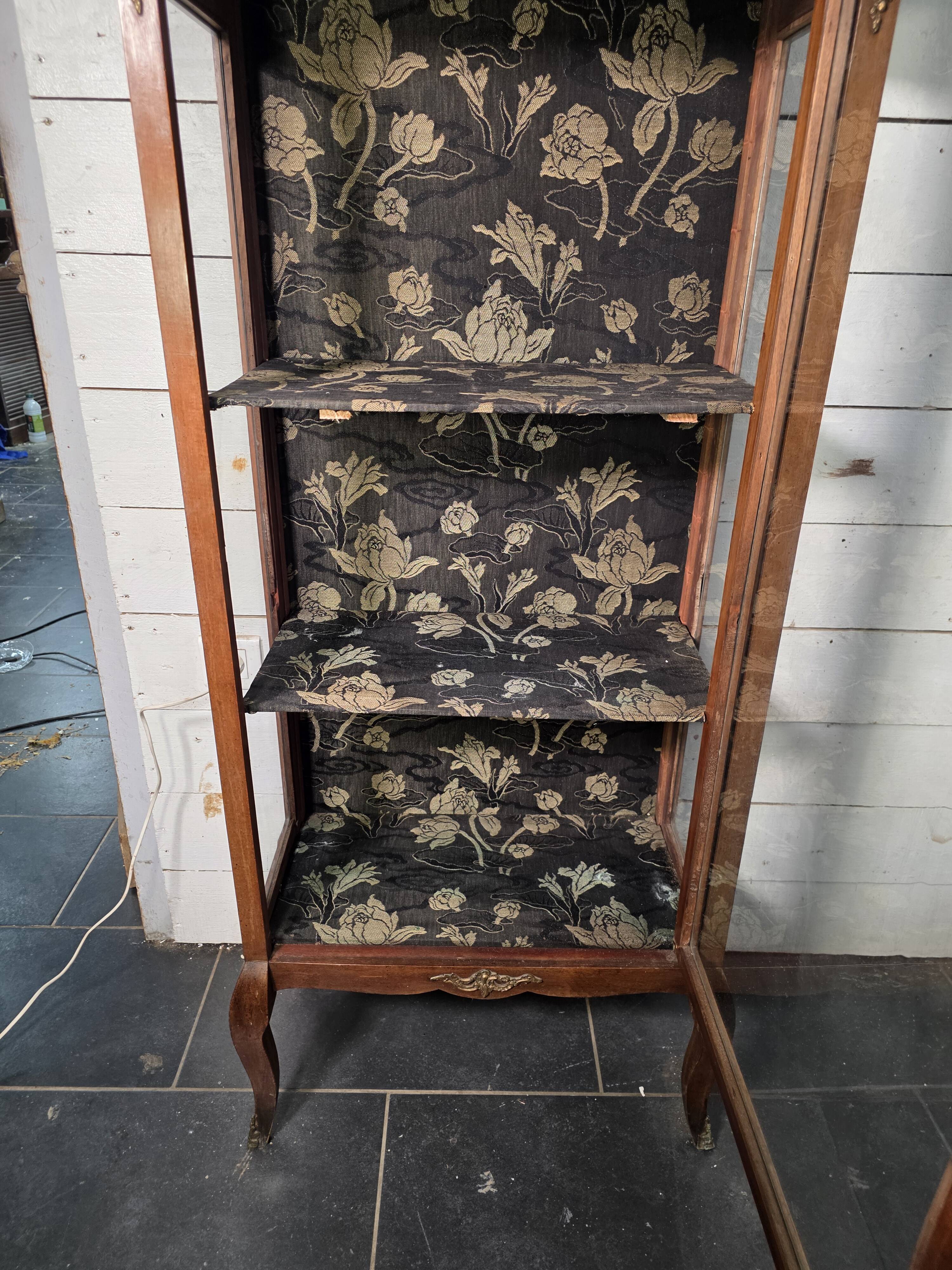 Vitrine ancienne style transition Louis XV-Louis XVI en Acajou