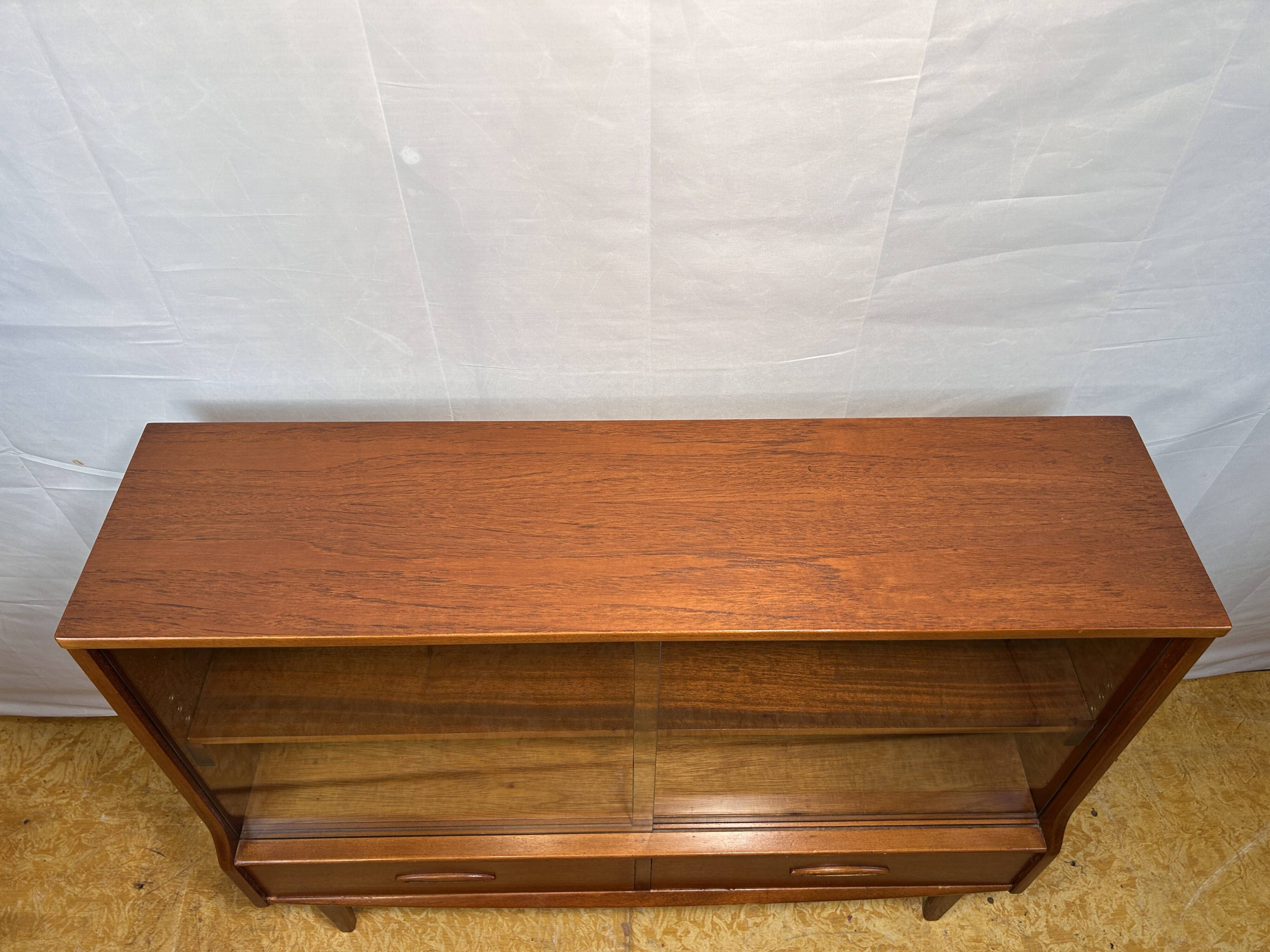 Mid-Century Retro Vintage Teak Bookcase by Jentique, 1960  Elegant, Compact