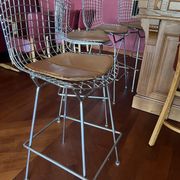 Lot de 4 tabouretls de bar Bertoia Knoll