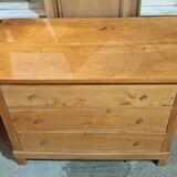 Old chest of drawers