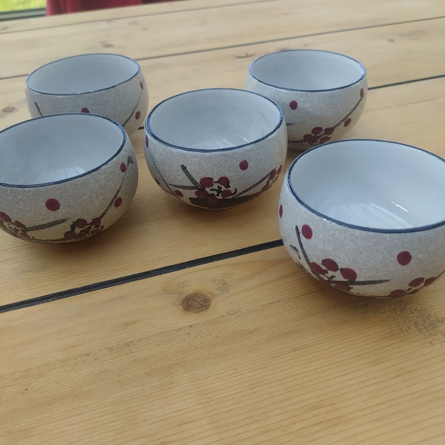 Lot de cinq tasses à thé japonais vintage