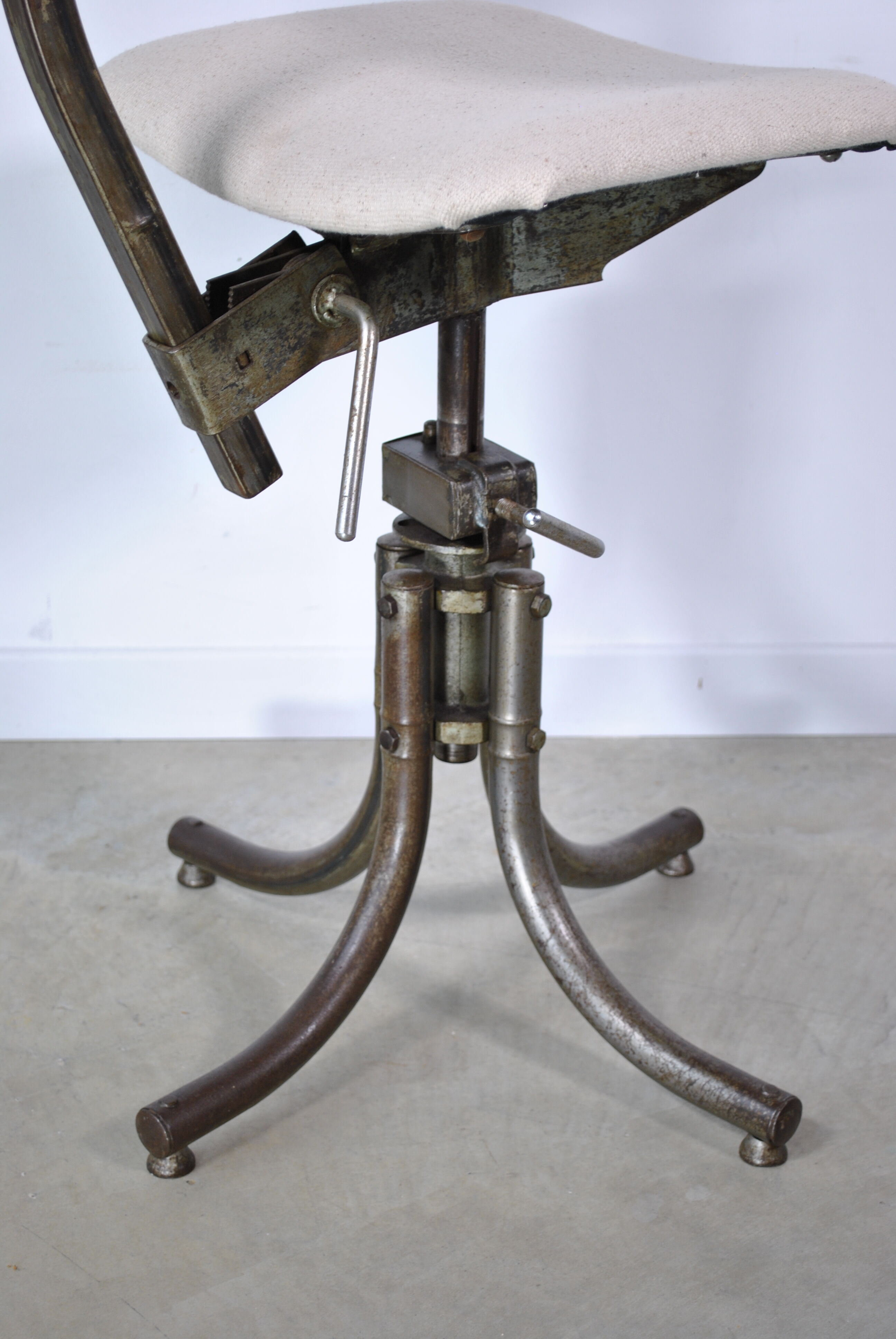 Workshop chair Bienaise 1950