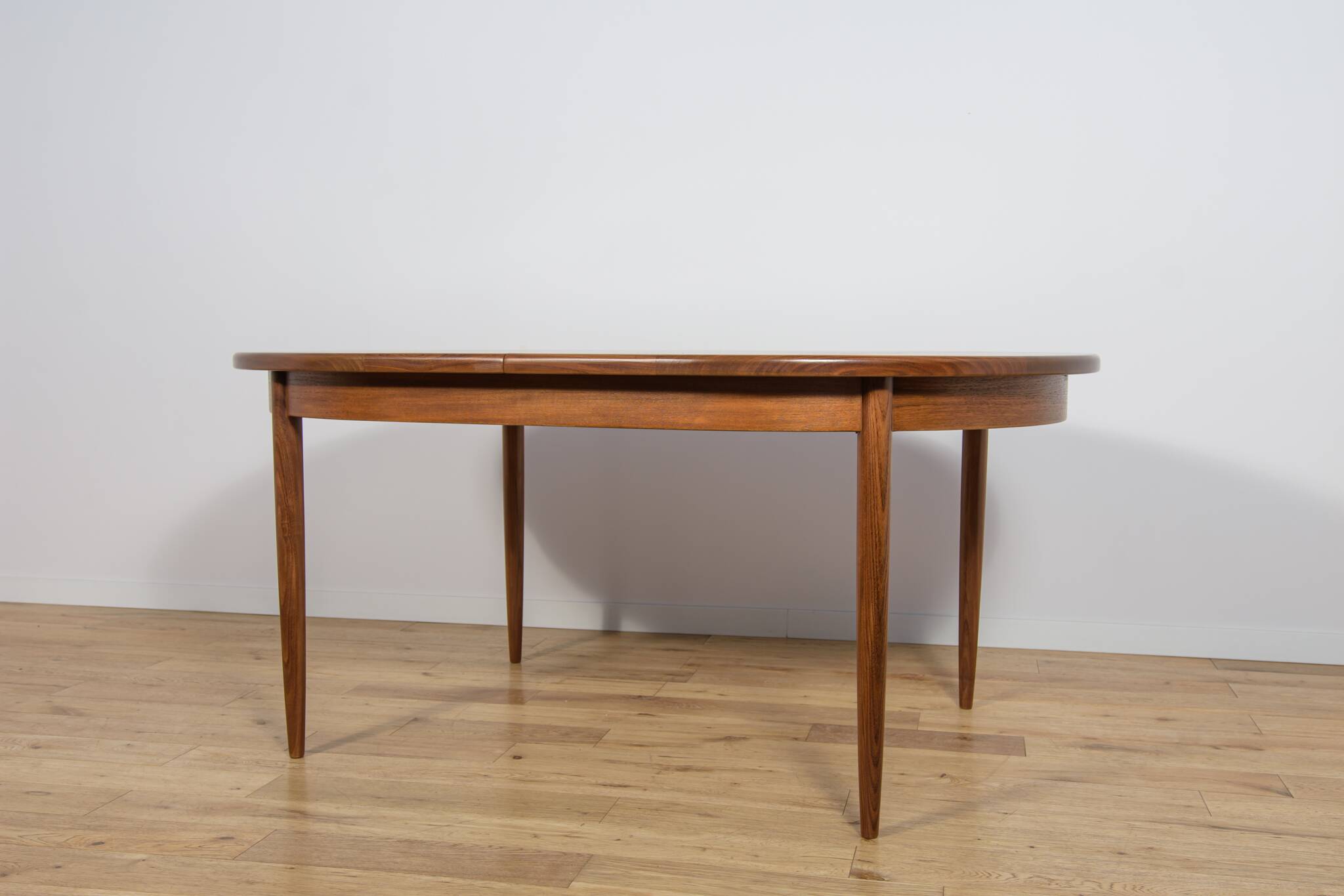 Mid-century modern teak oval dining table from G-Plan, United Kingdom, 1960s
