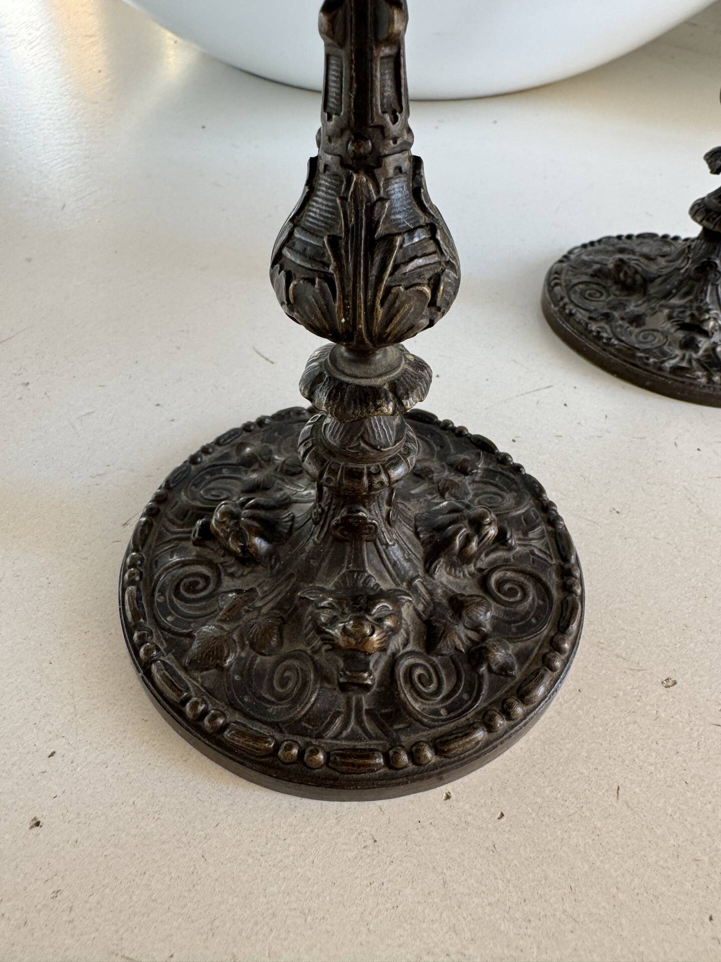 Bronze footed bowls in Renaissance style