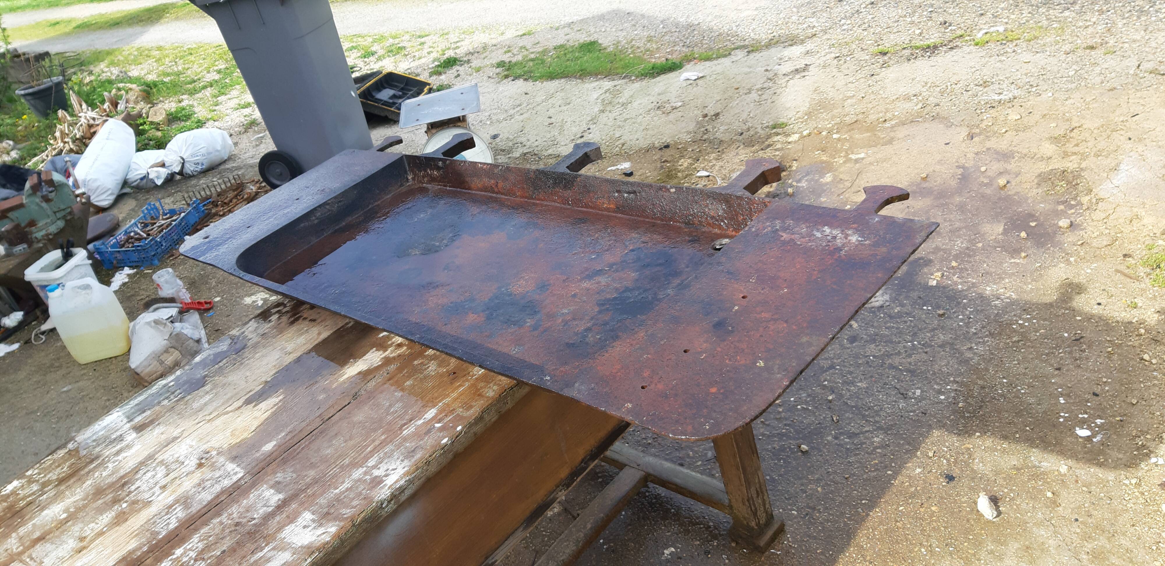 Industrial garage cast iron sink