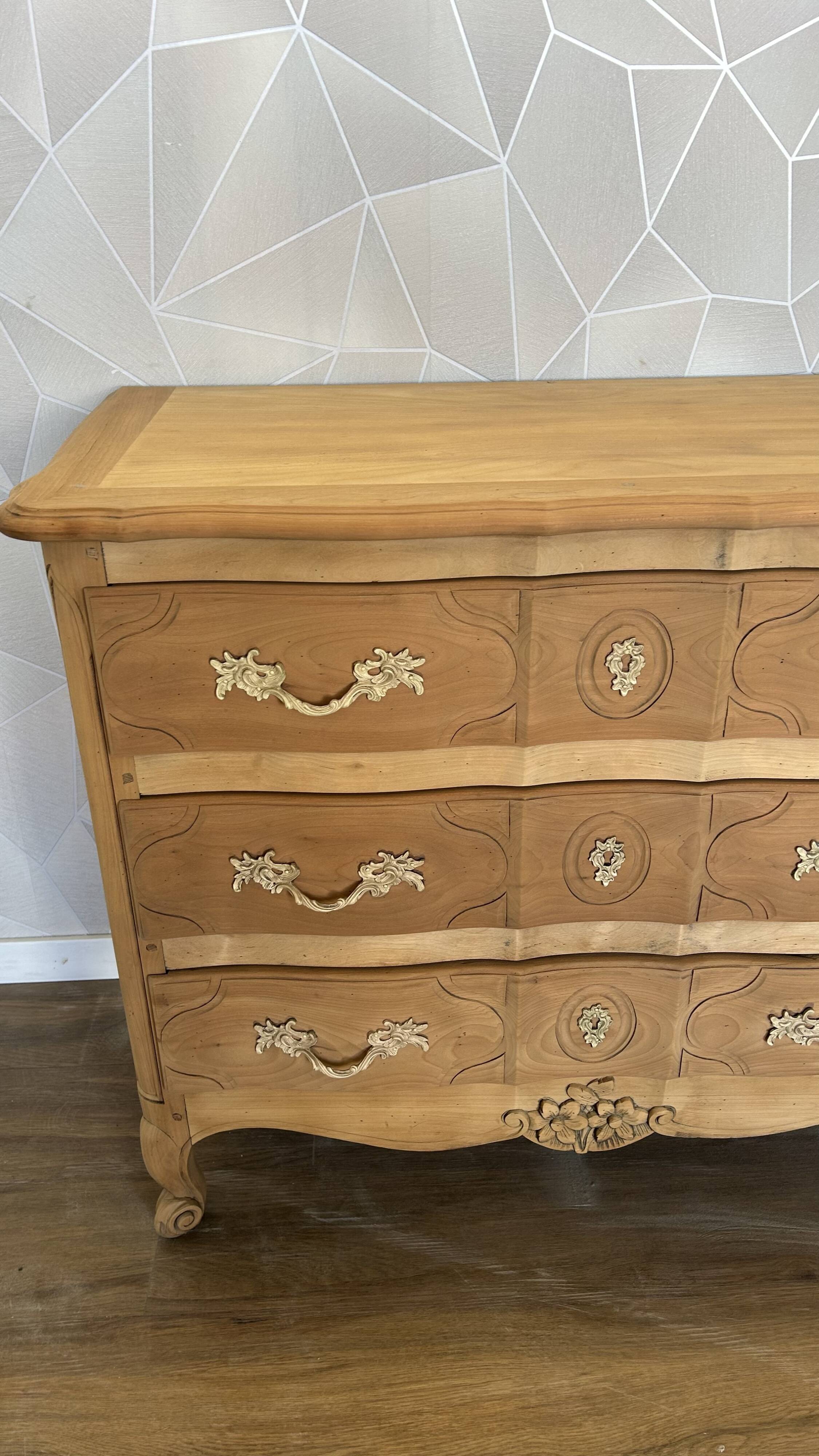Commode style Louis XV aérogommé