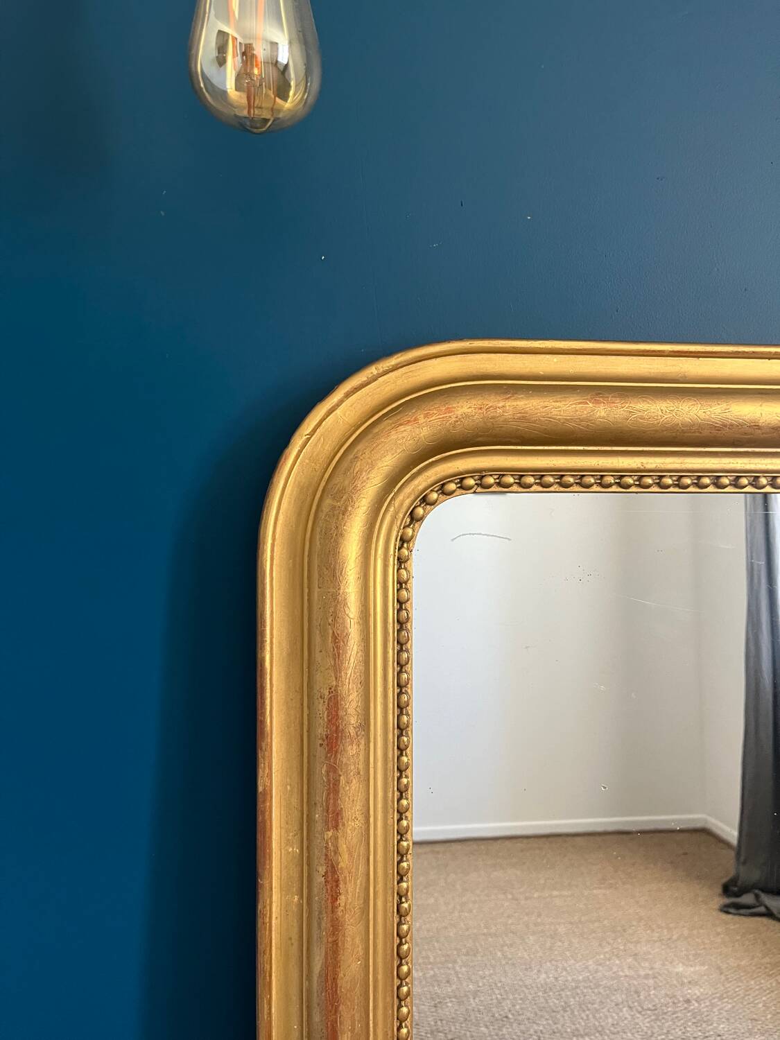 Louis-Philippe beaded mirror gilded with gold leaf, mercury glass, 138cm/103cm