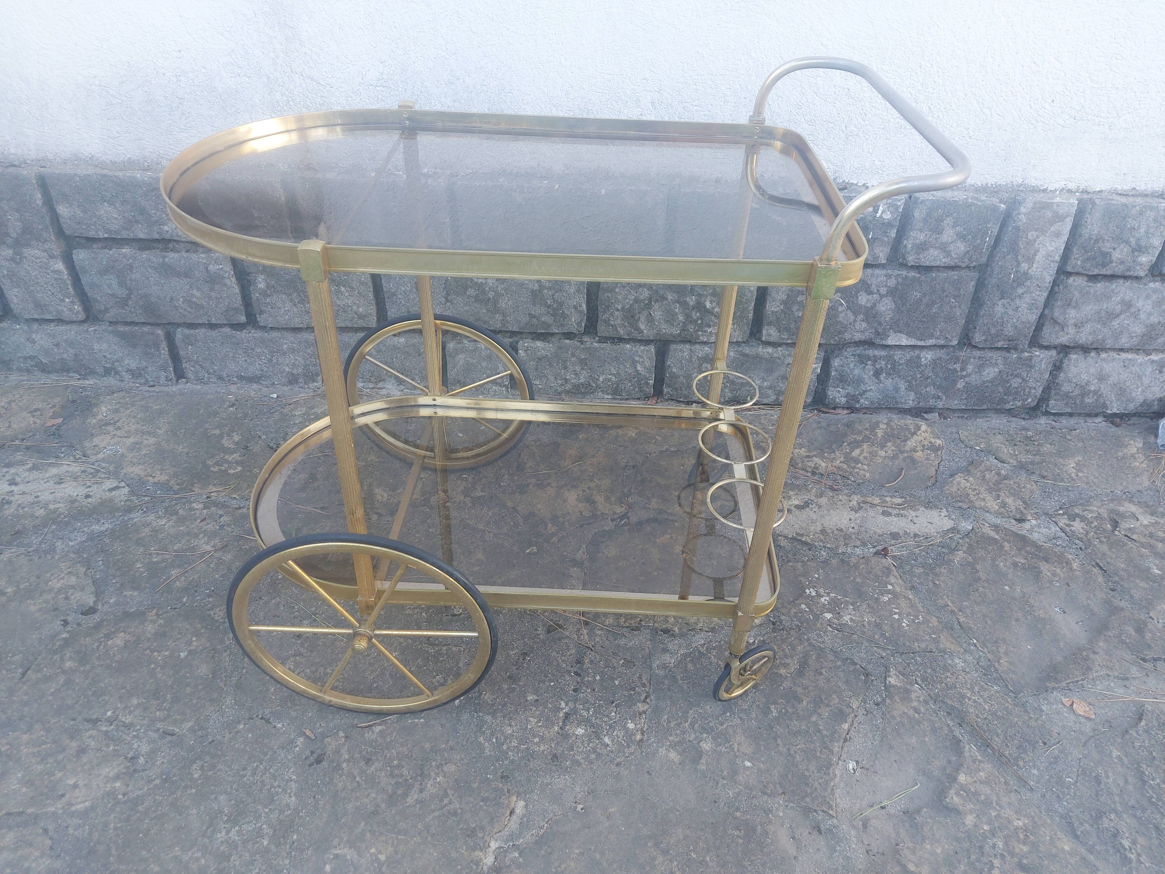 Vintage rolling metal dore service