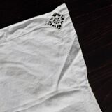 Vintage white cotton pillowcase - Embroidery