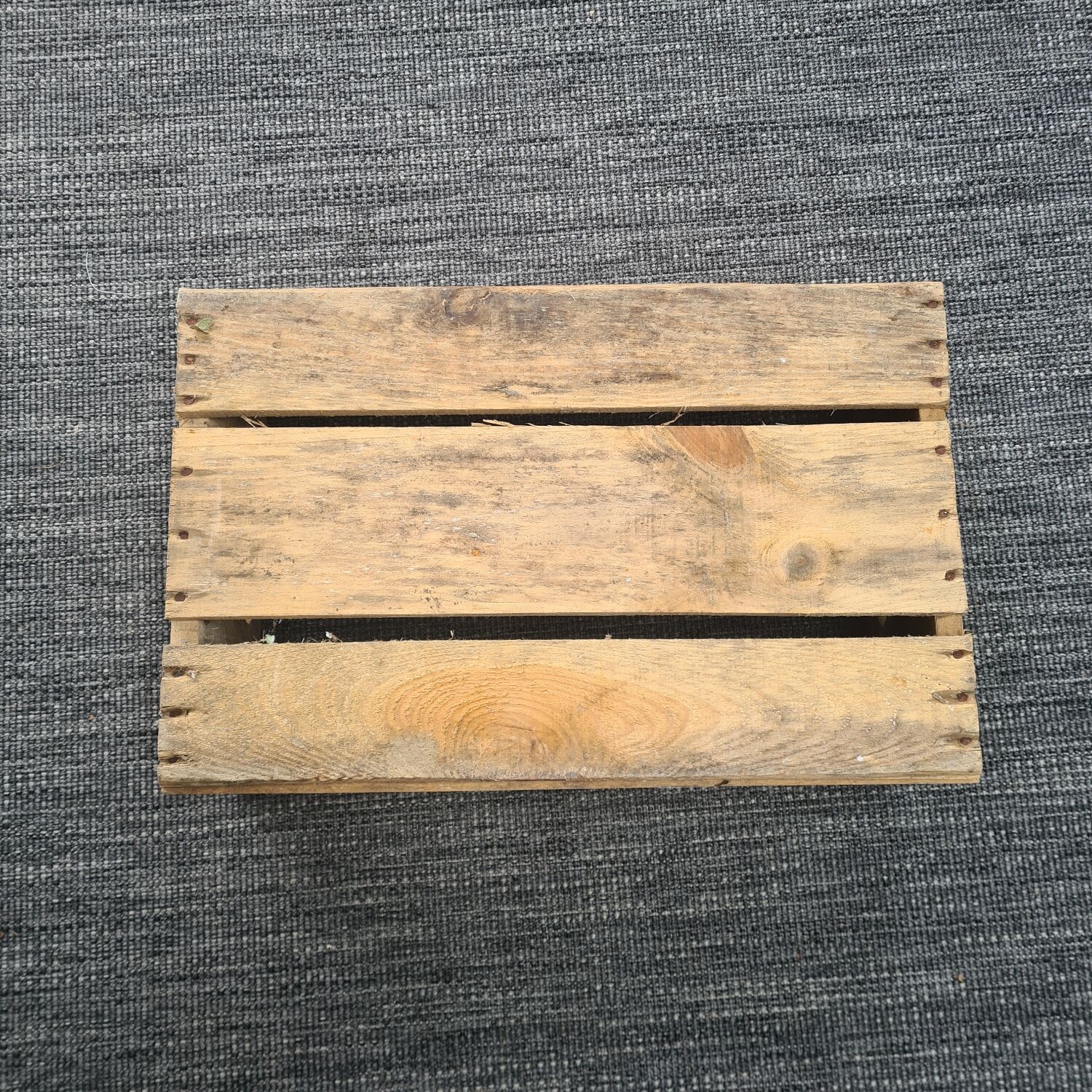 Old wooden box: orangina