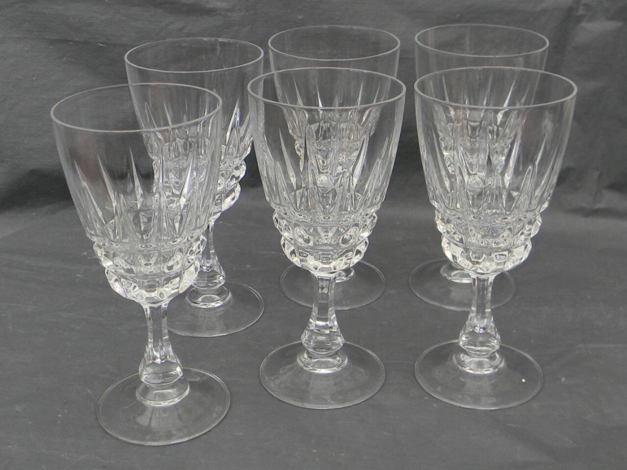 Lot de 6 verres à eau en cristal d'arques. modèle pompadour.