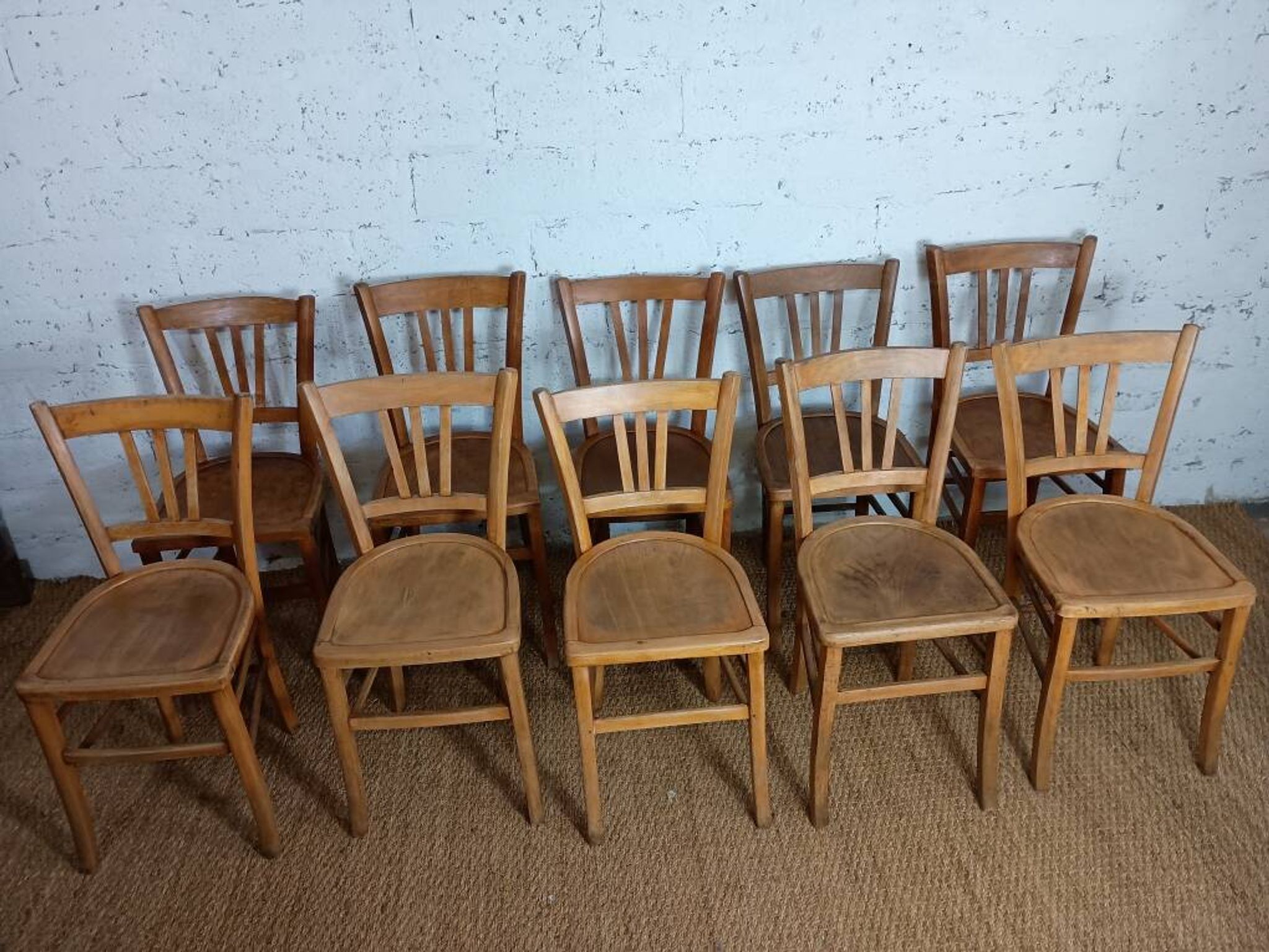 Ensemble de 10 chaises bistrot années 1950-60 vintage Luterma