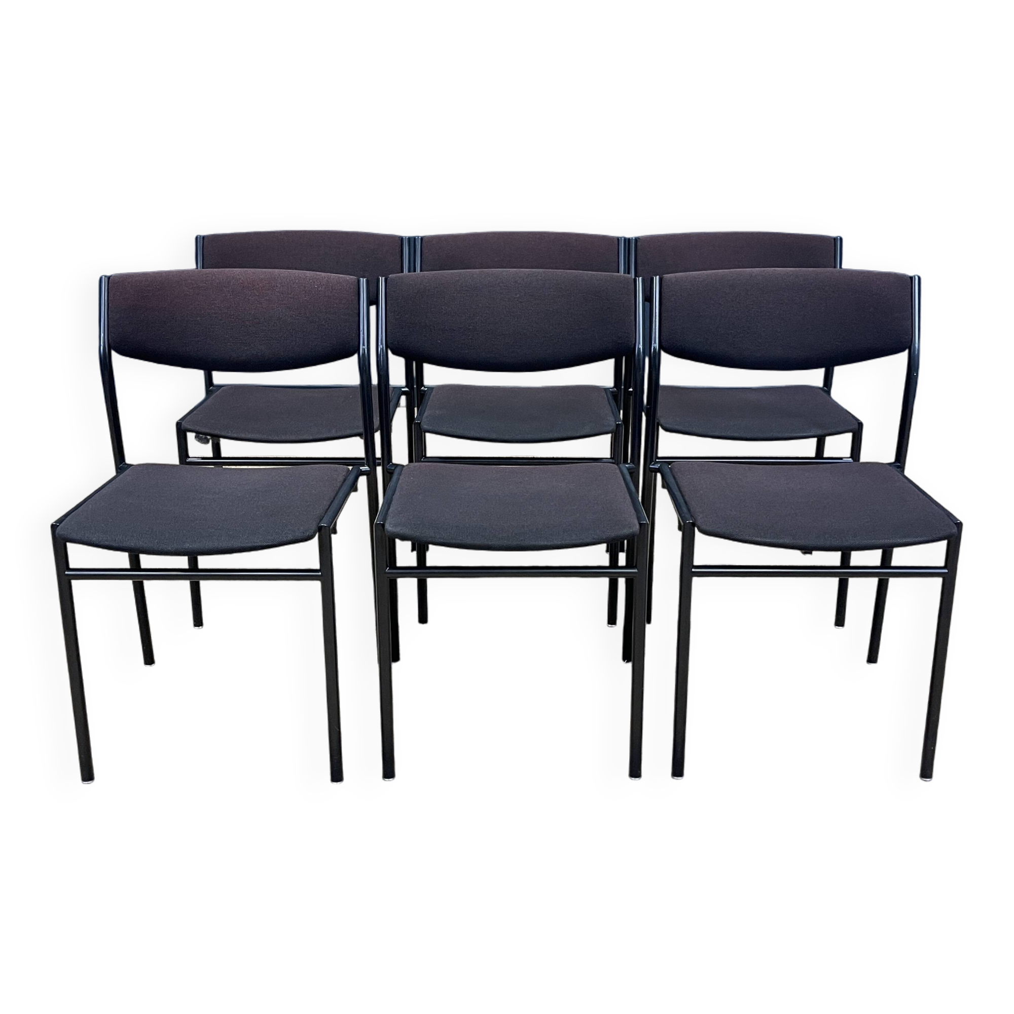 Set of 6 Gijs Van Der Sluis chairs in aubergine fabric with grey steel legs, 70s Netherlands