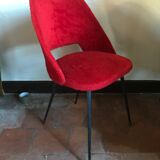 Vintage red moumoute chair