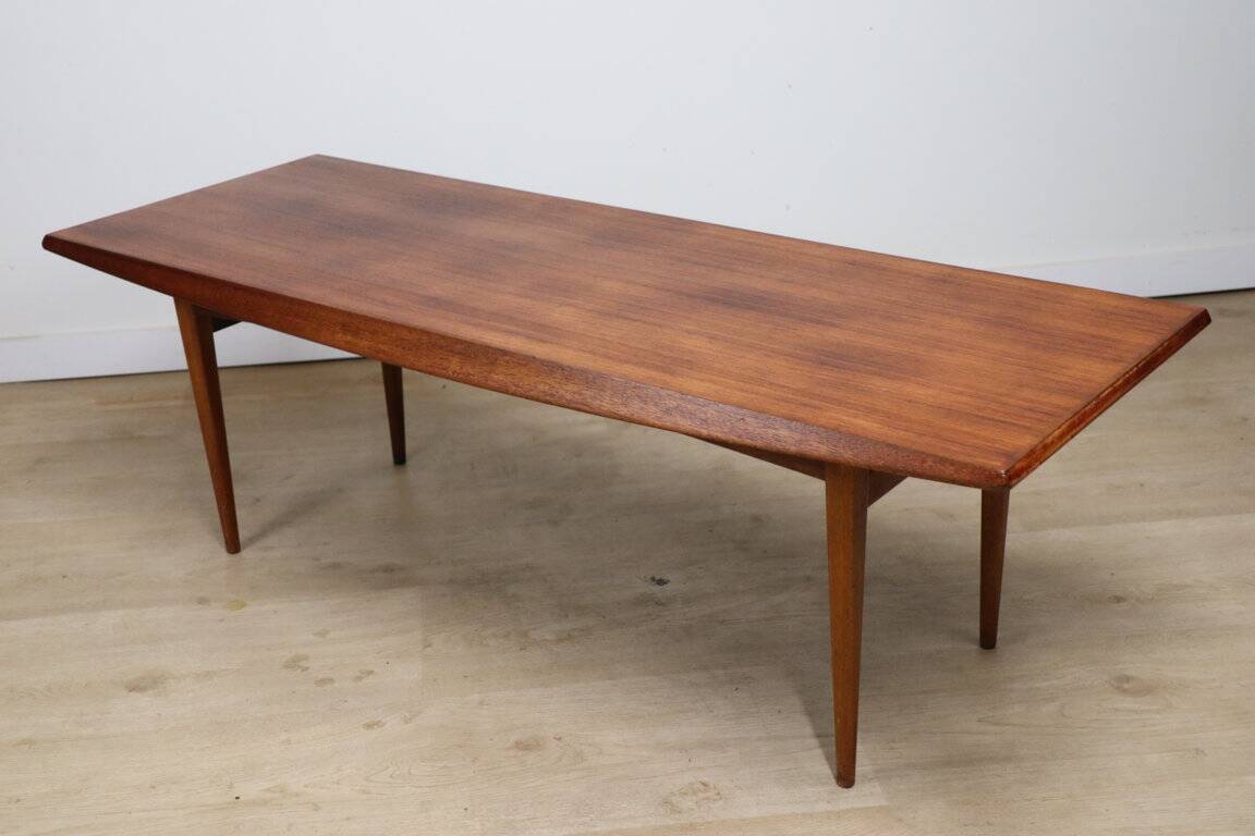 Table basse vintage en teck de Gordon Russell, 1960