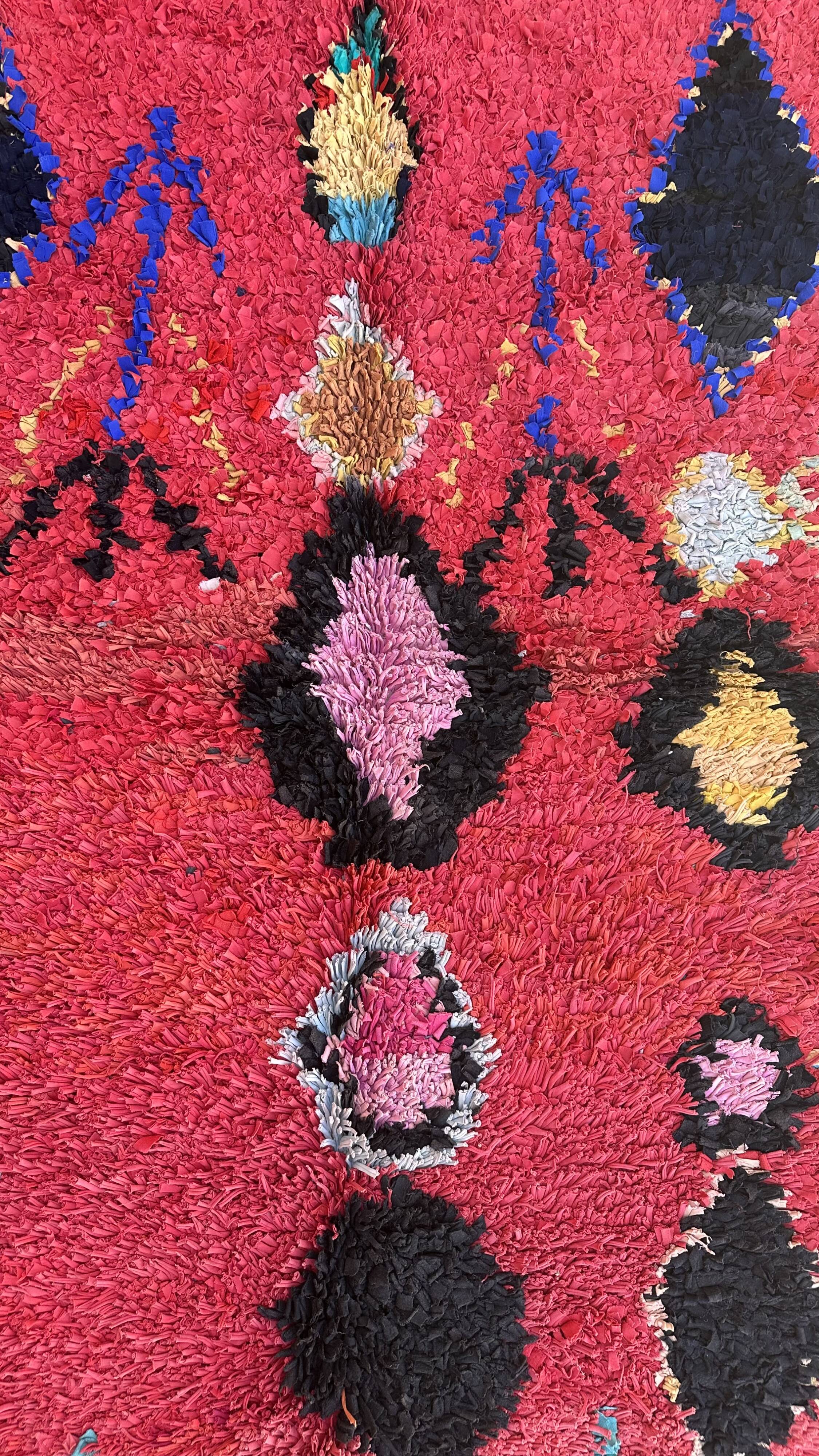 Moroccan red carpet - 152 x 193 cm