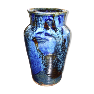 Ceramic vase