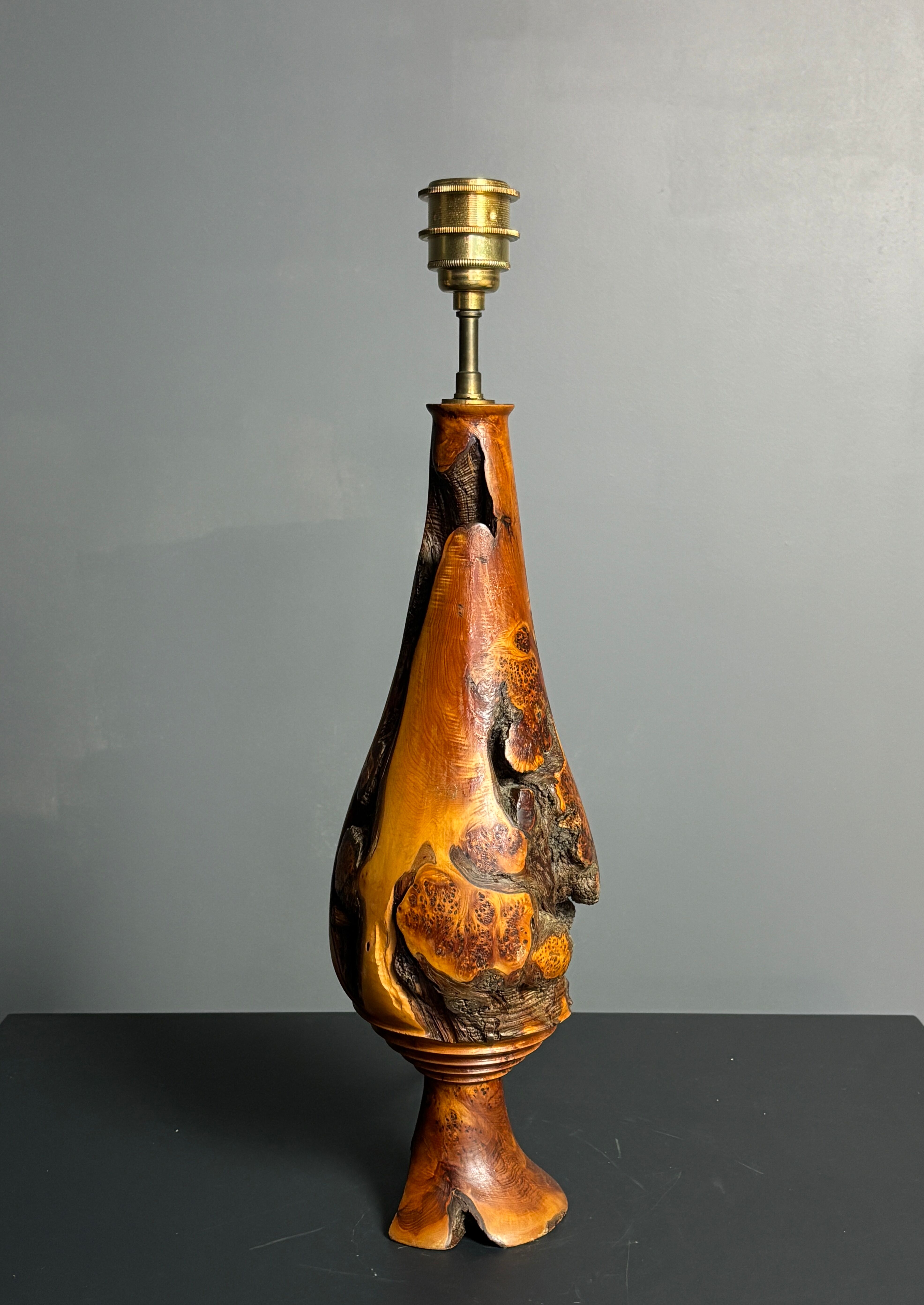 Sculptural artisanal brutalist midcentury burl wood turned table lamp 1960s