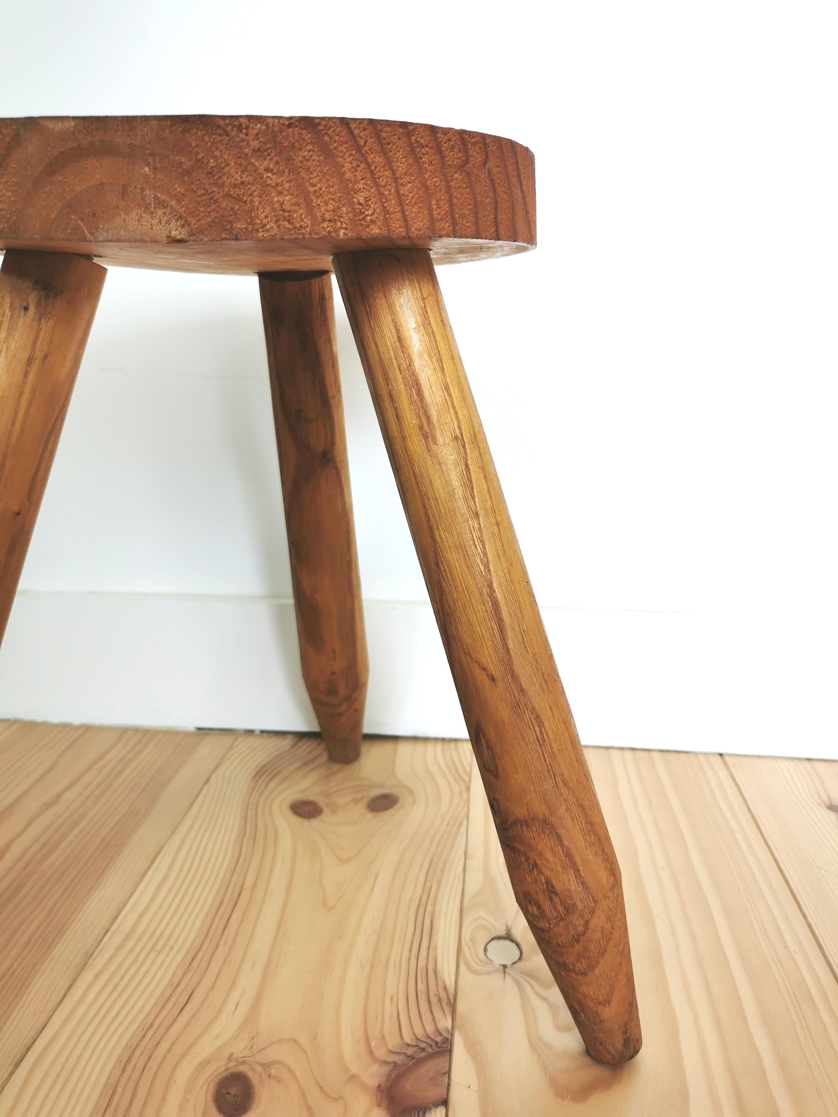 Tripod stool