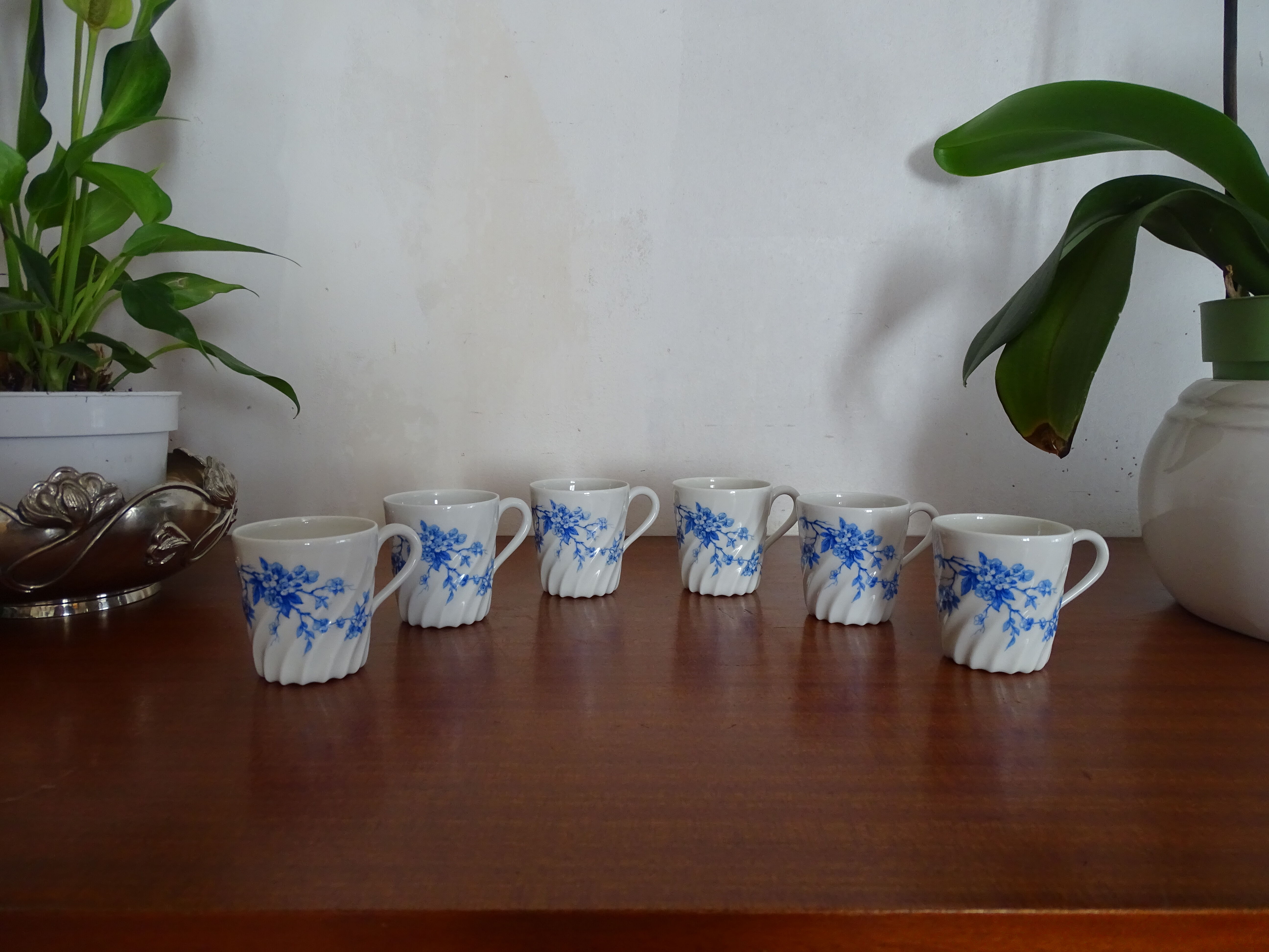 6 tasses café porcelaine Limoges Haviland - Cerisier bleu -Cotes torses