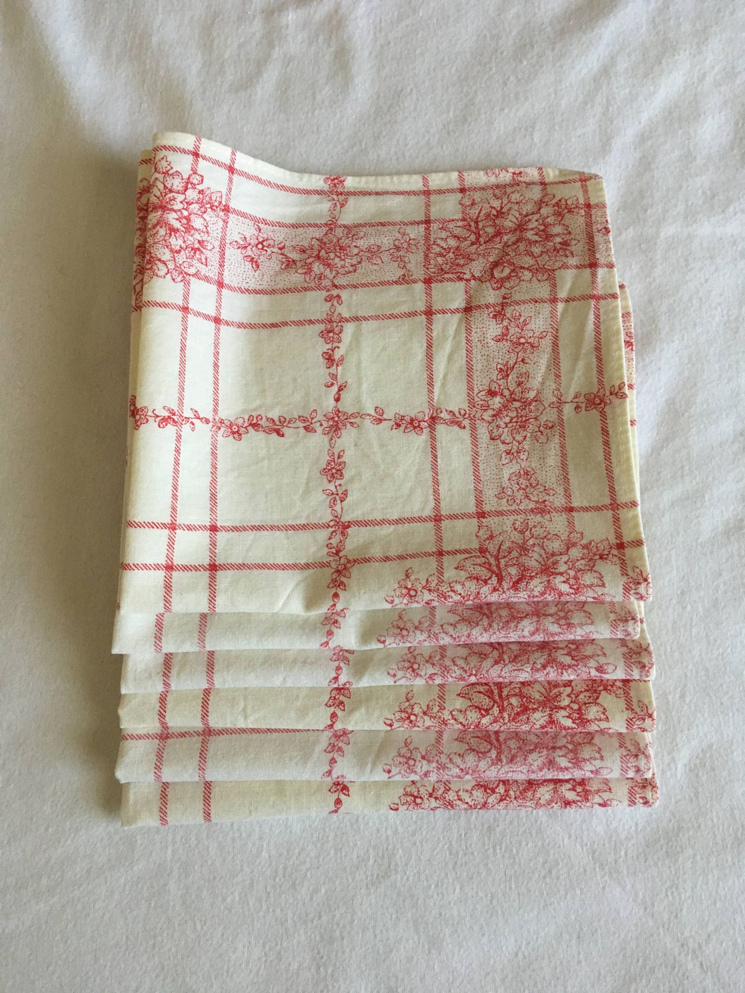 12 Provencal napkins 42 x 40