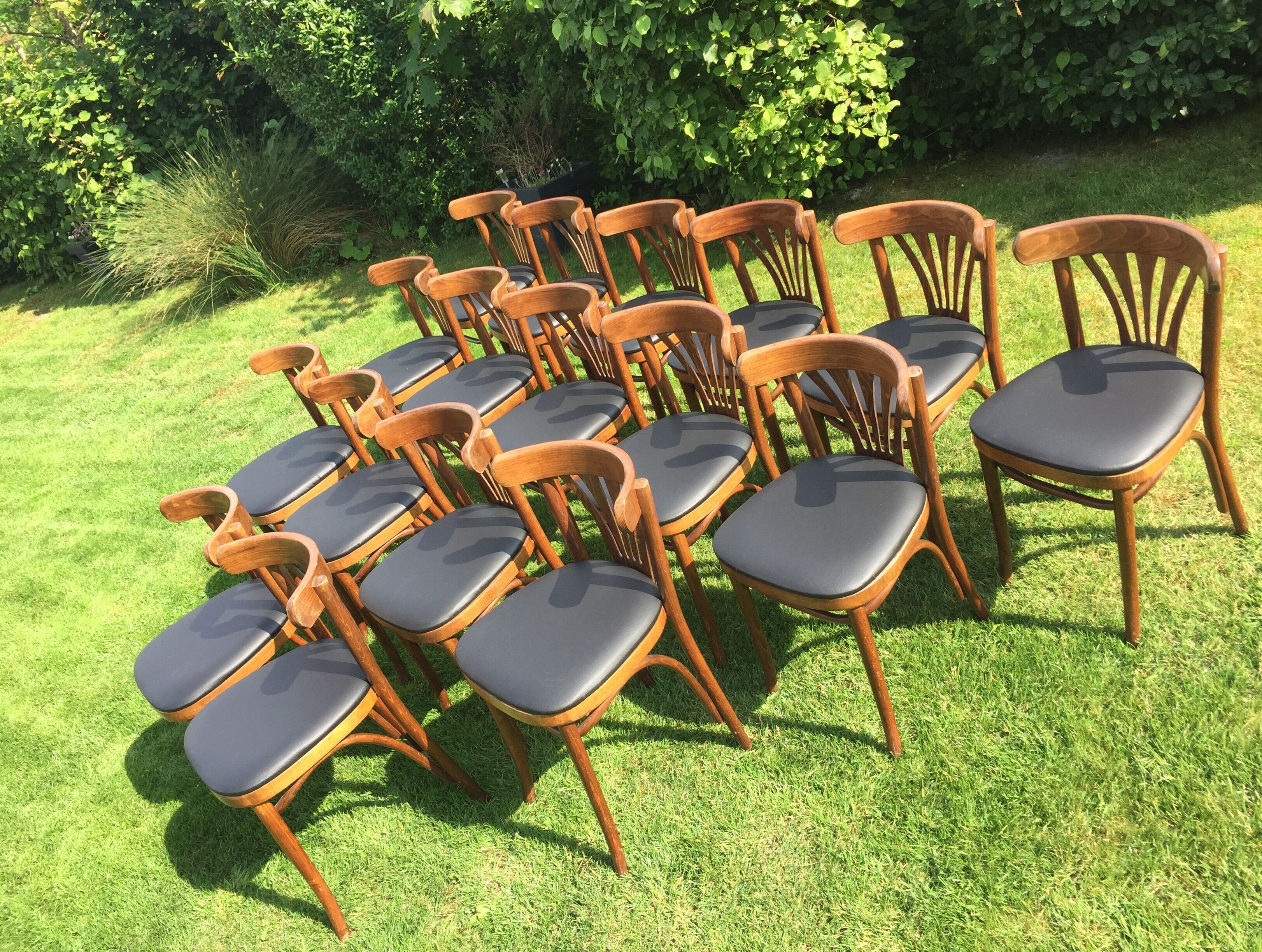 Lot of 16 chairs bistro