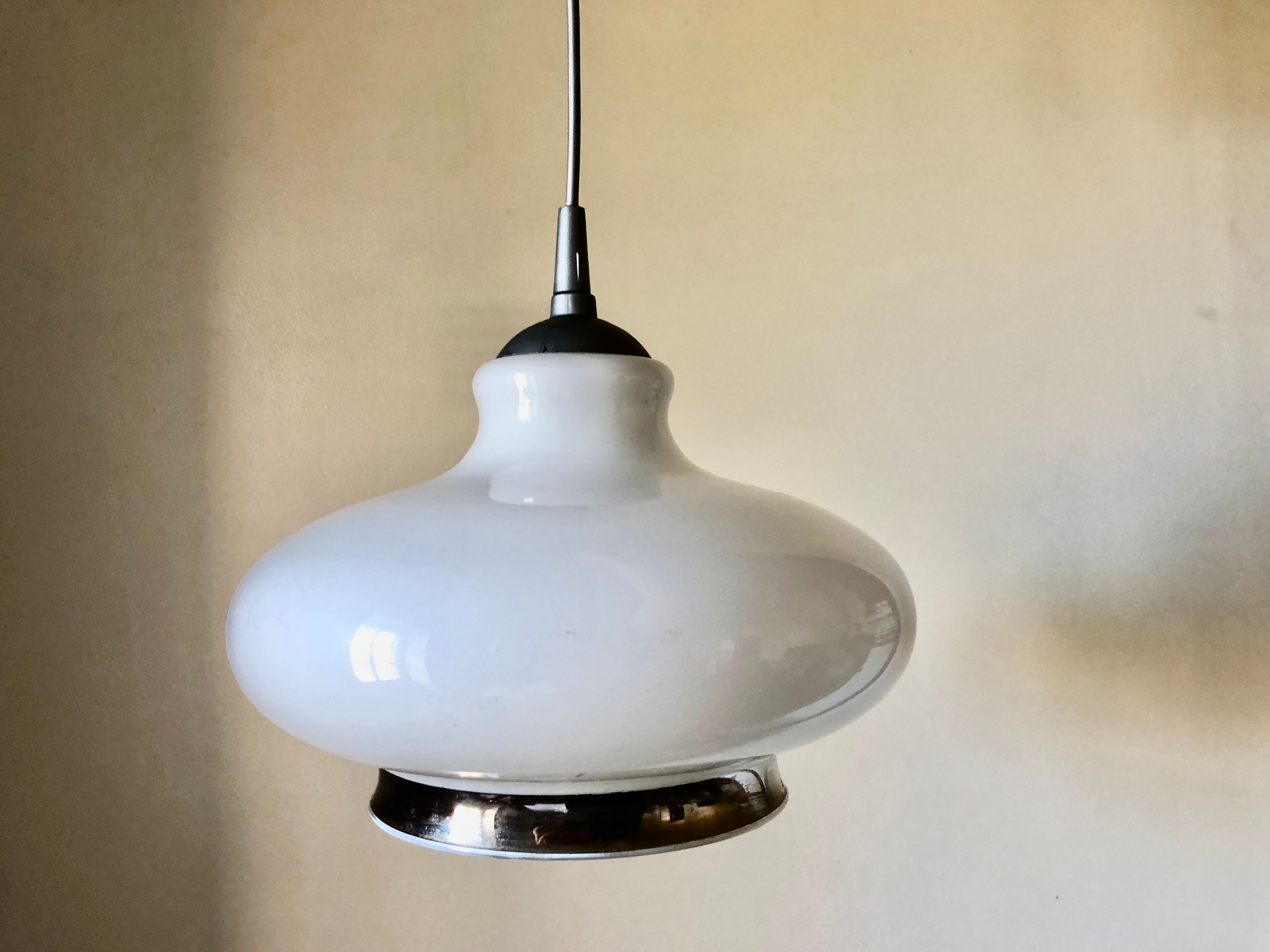 Suspension en opaline et fil d'argent