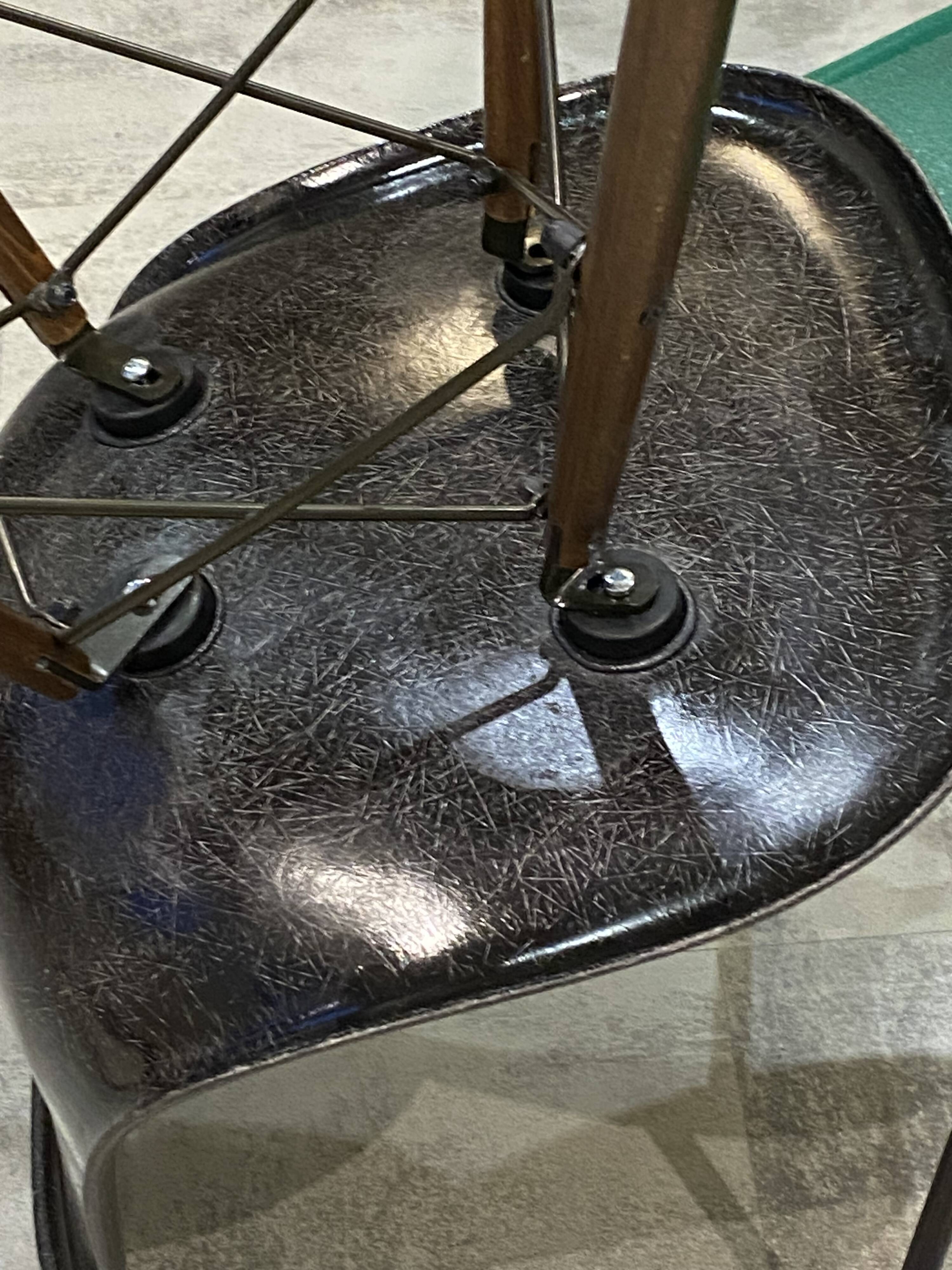 DSW chair black fibre black dowel walnut Eames Herman Miller vintage 1950