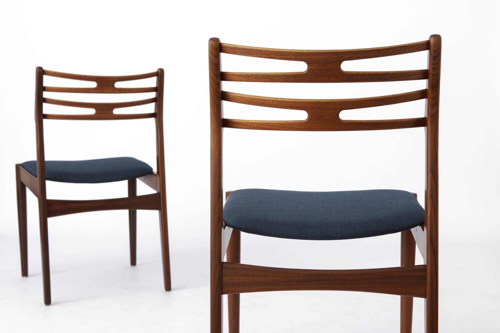 Pair of Vintage Teak Chairs by Johannes Andersen for Vamo (1960s) – Model 1