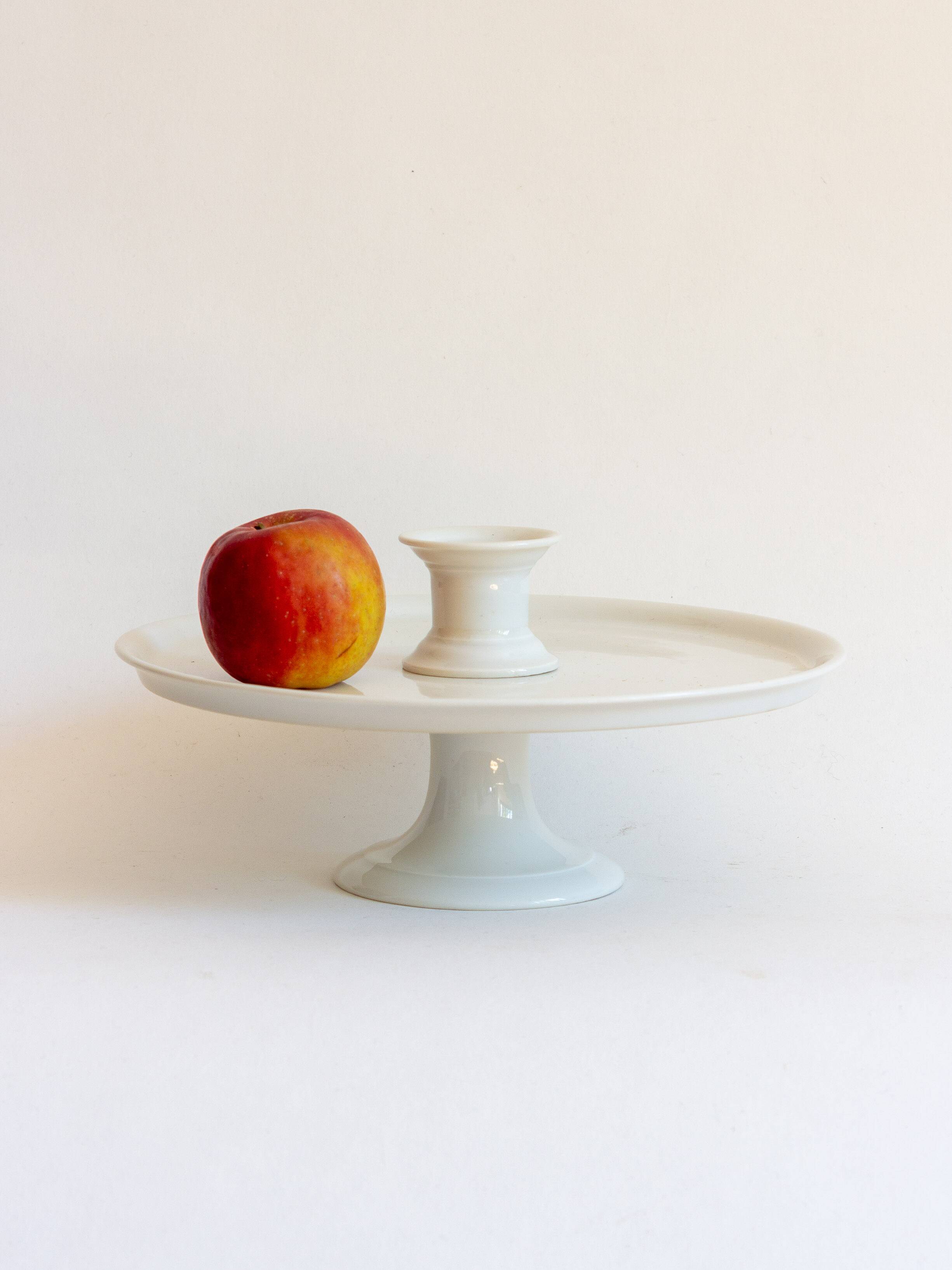 Servant, Cup on foot, White ceramic display stand, Paris, 19th century.