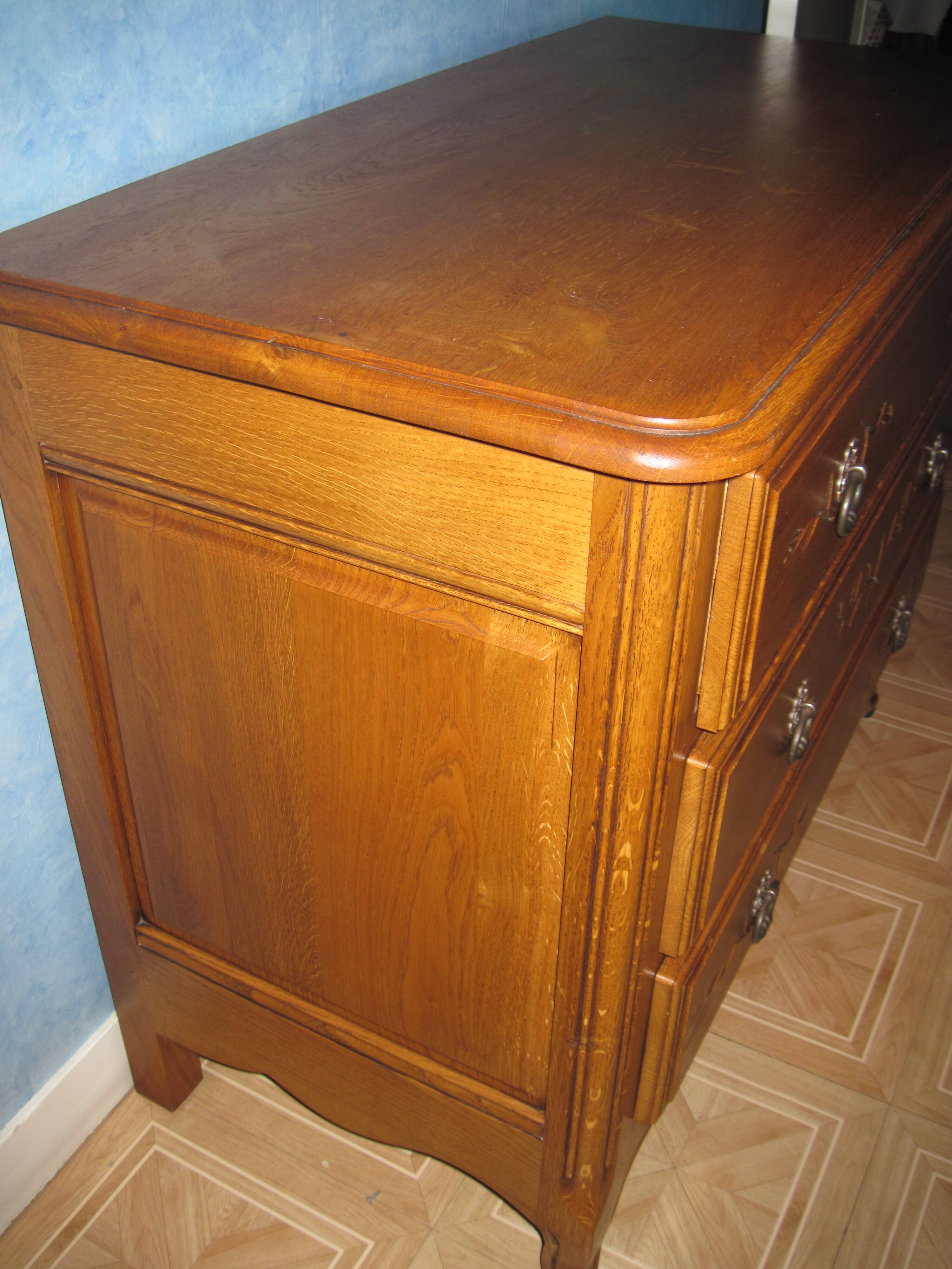 Norman chest of drawers, handcrafted by "les meubles du vieux colombier"