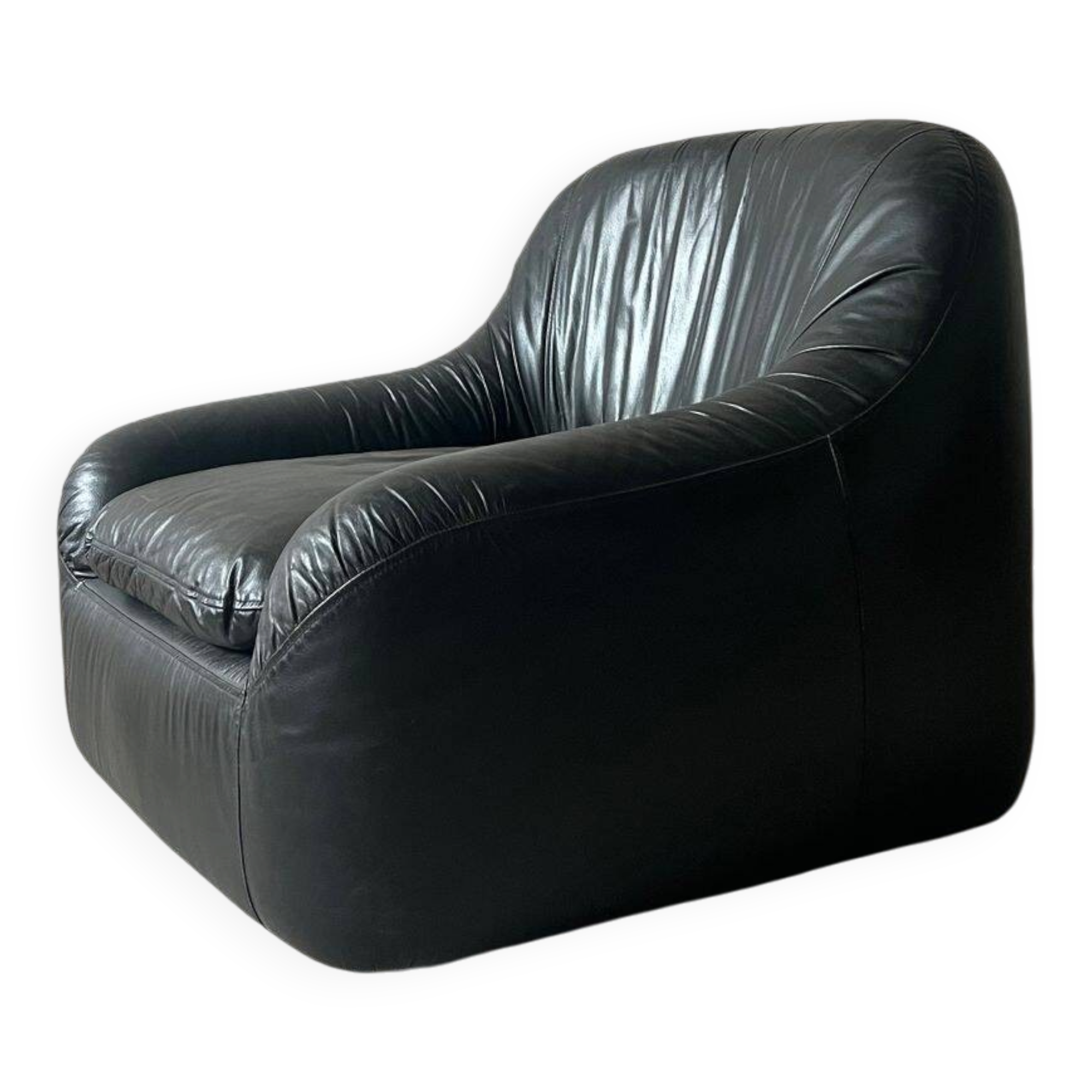 Italian black leather lounge chair