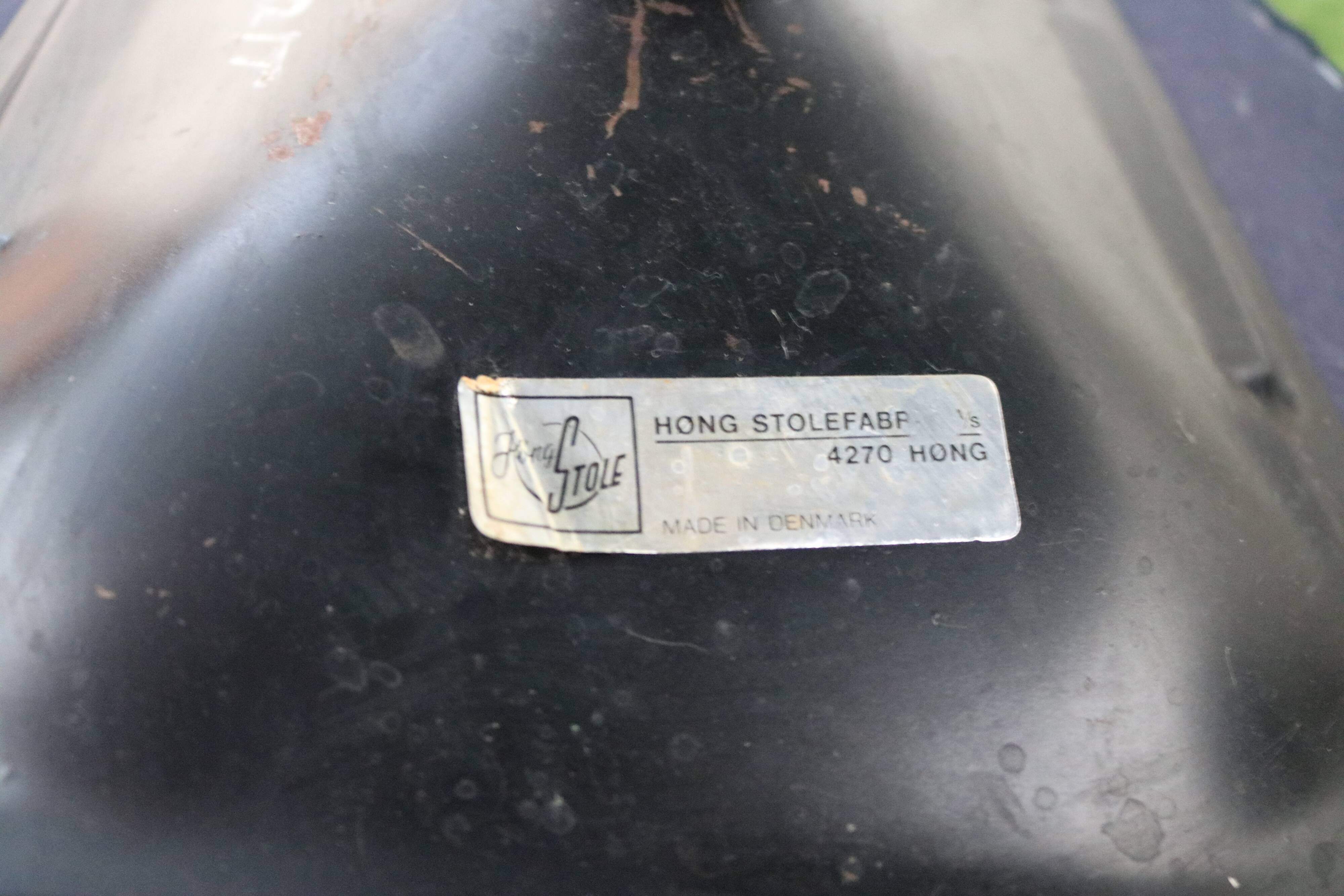 vintage swivel amchairs Hong Stole Fabrik