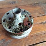 Stoneware flower pick