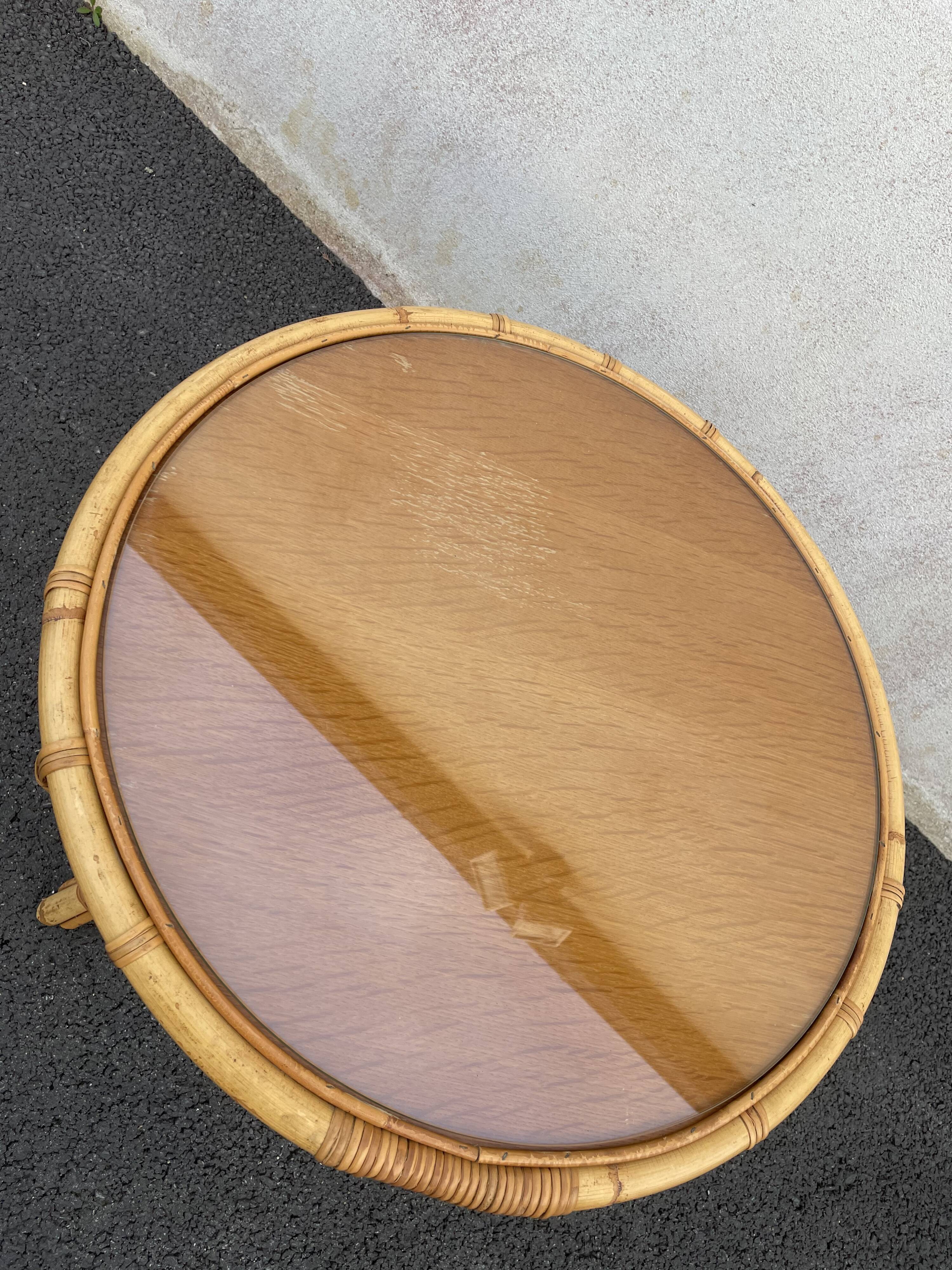 Vintage rattan roundtable