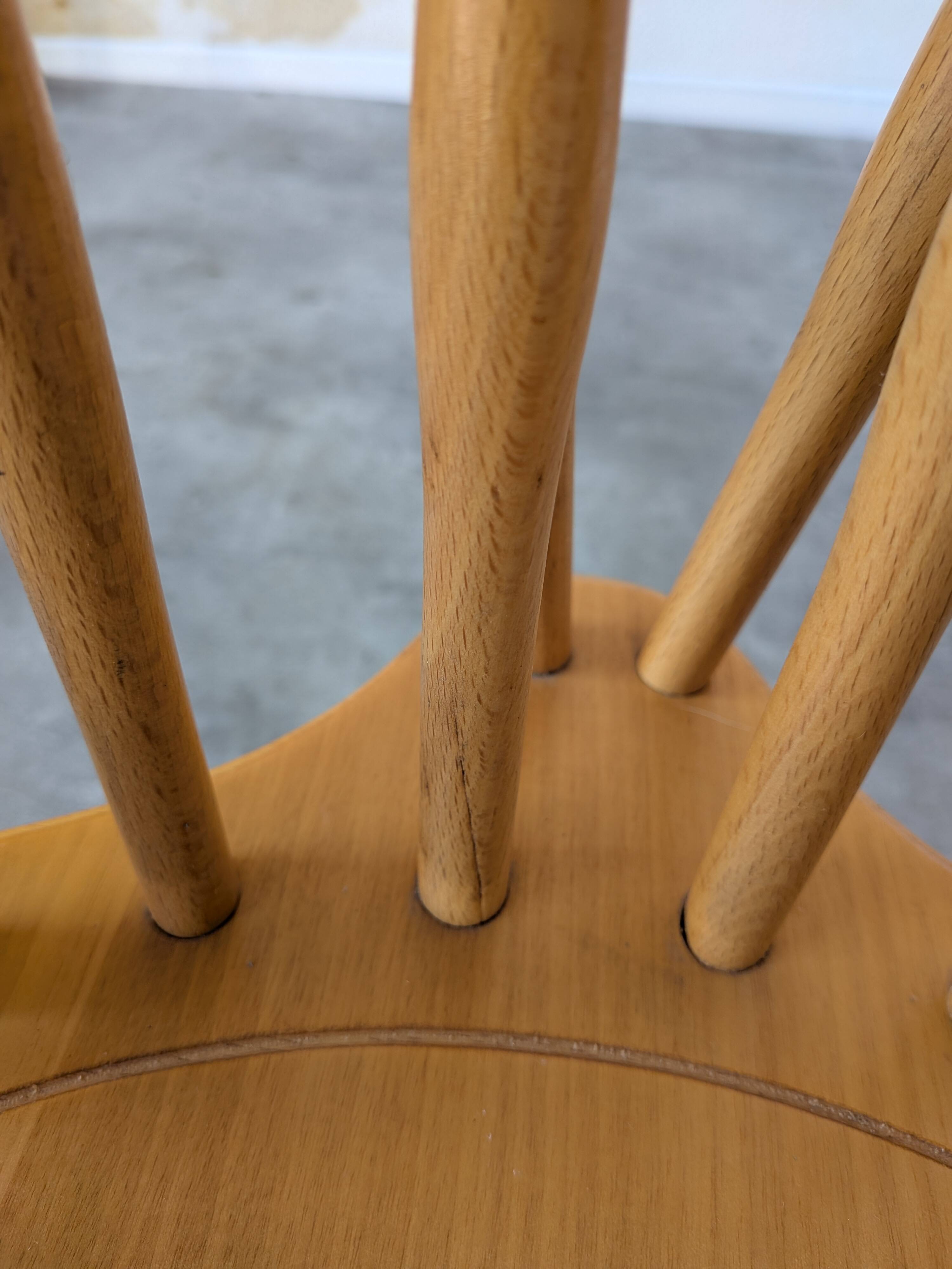Vintage Windsor Style Dining Chair: Rustic Farmhouse Kitchen