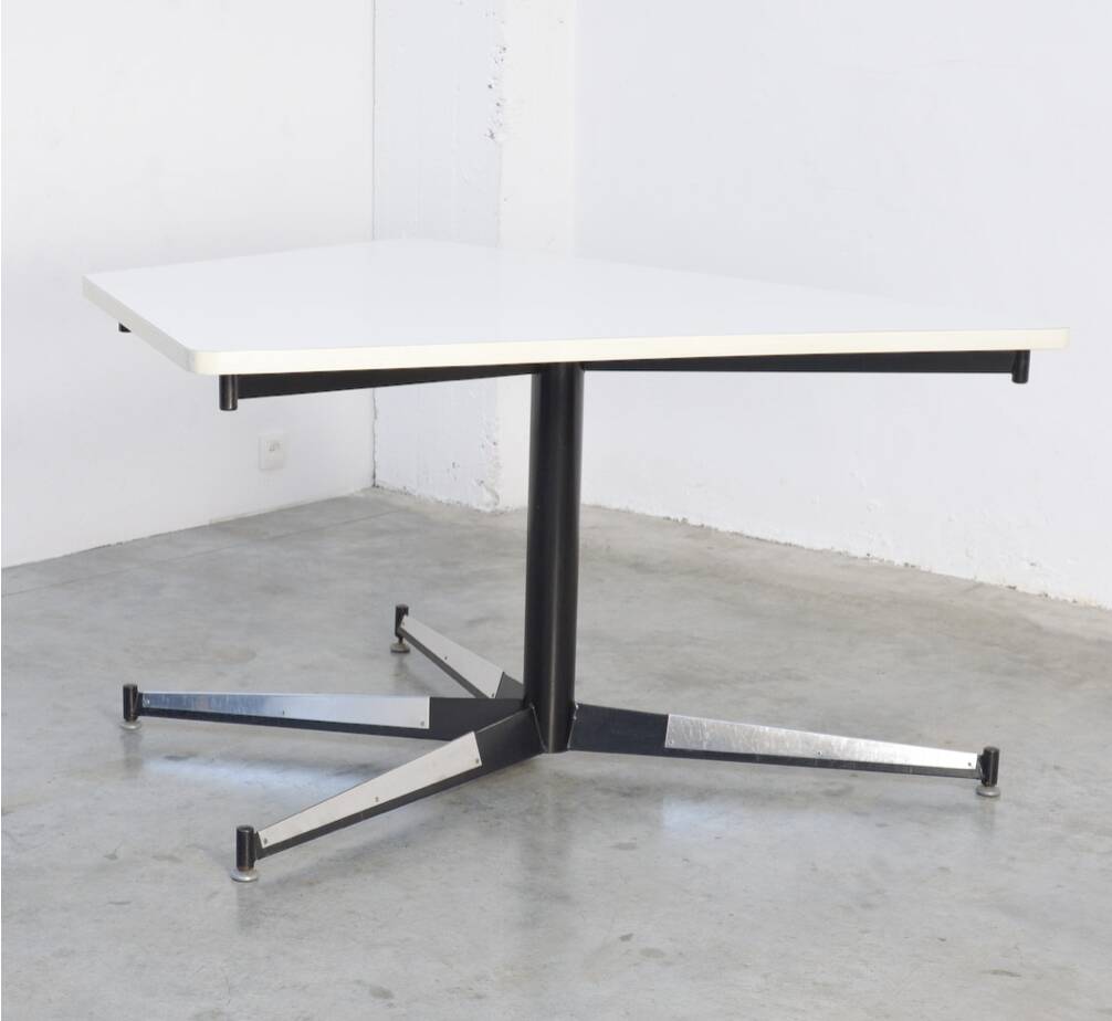 Hic dining table - Willy Van der Meeren - 1967