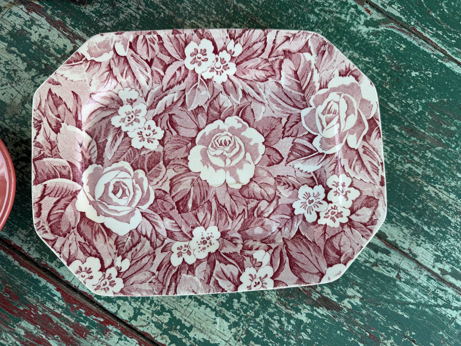 Dishware
