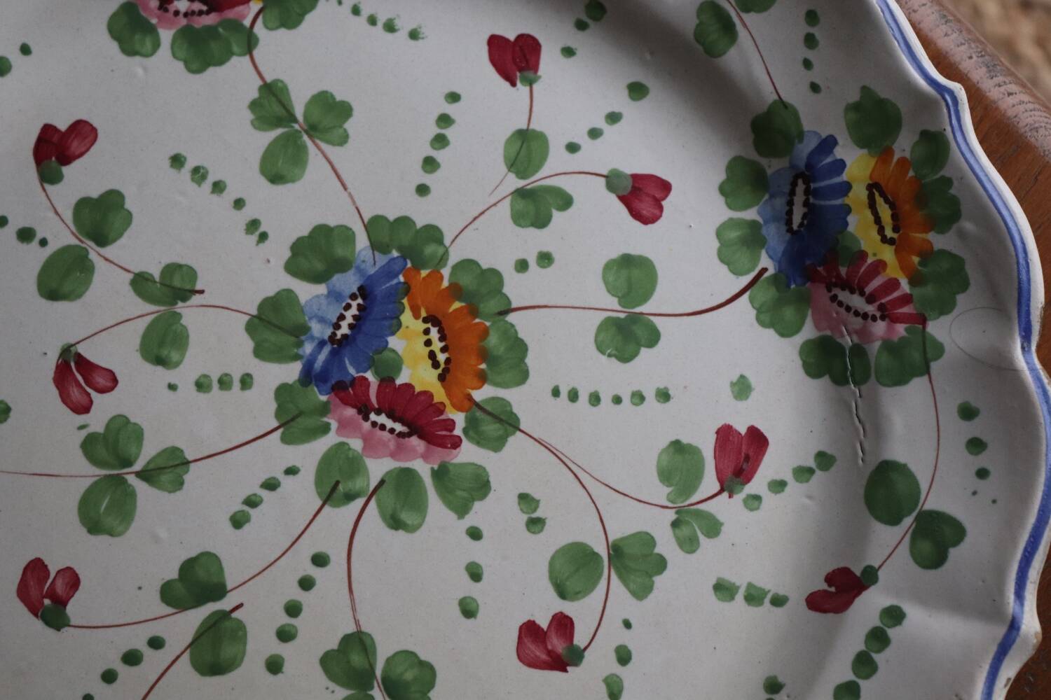 Large painted ceramic flowered dish Italy