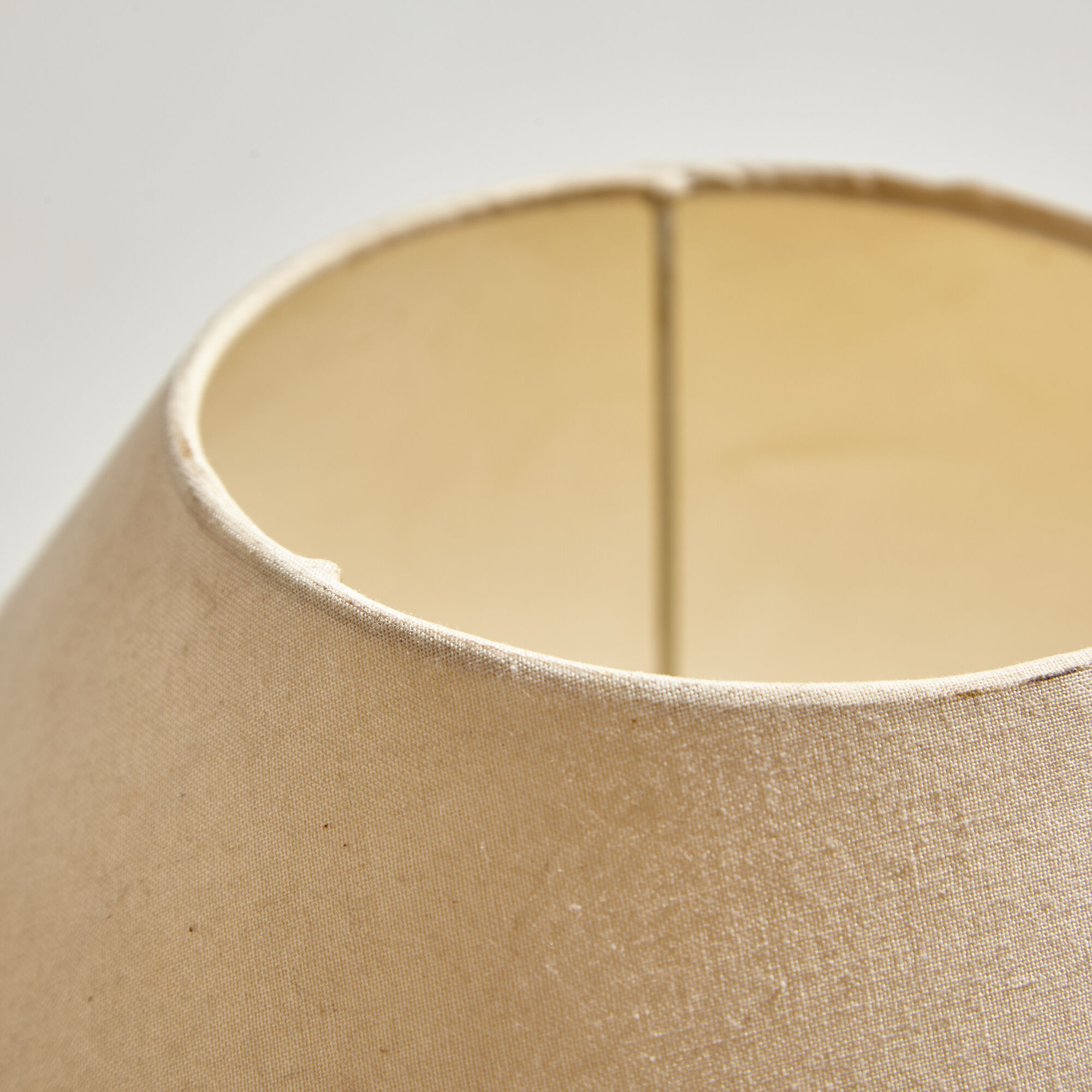 Lampe de table en verre