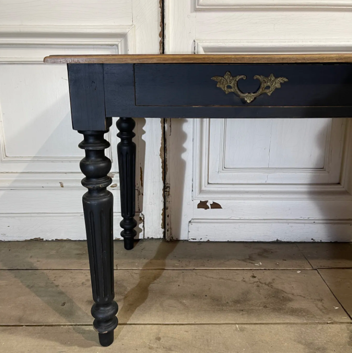 Bureau 2 tiroirs patiné