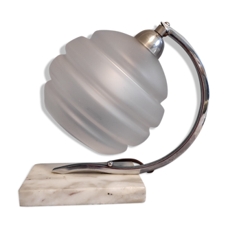 Lampe art déco socle en marbre blanc, tulipe en verre dépoli satiné