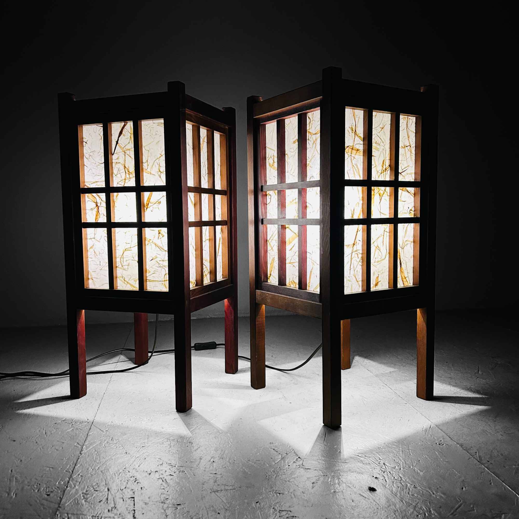 Pair of japanese antique shoji floor lamps (障子ランプ), taishō-era [大正]