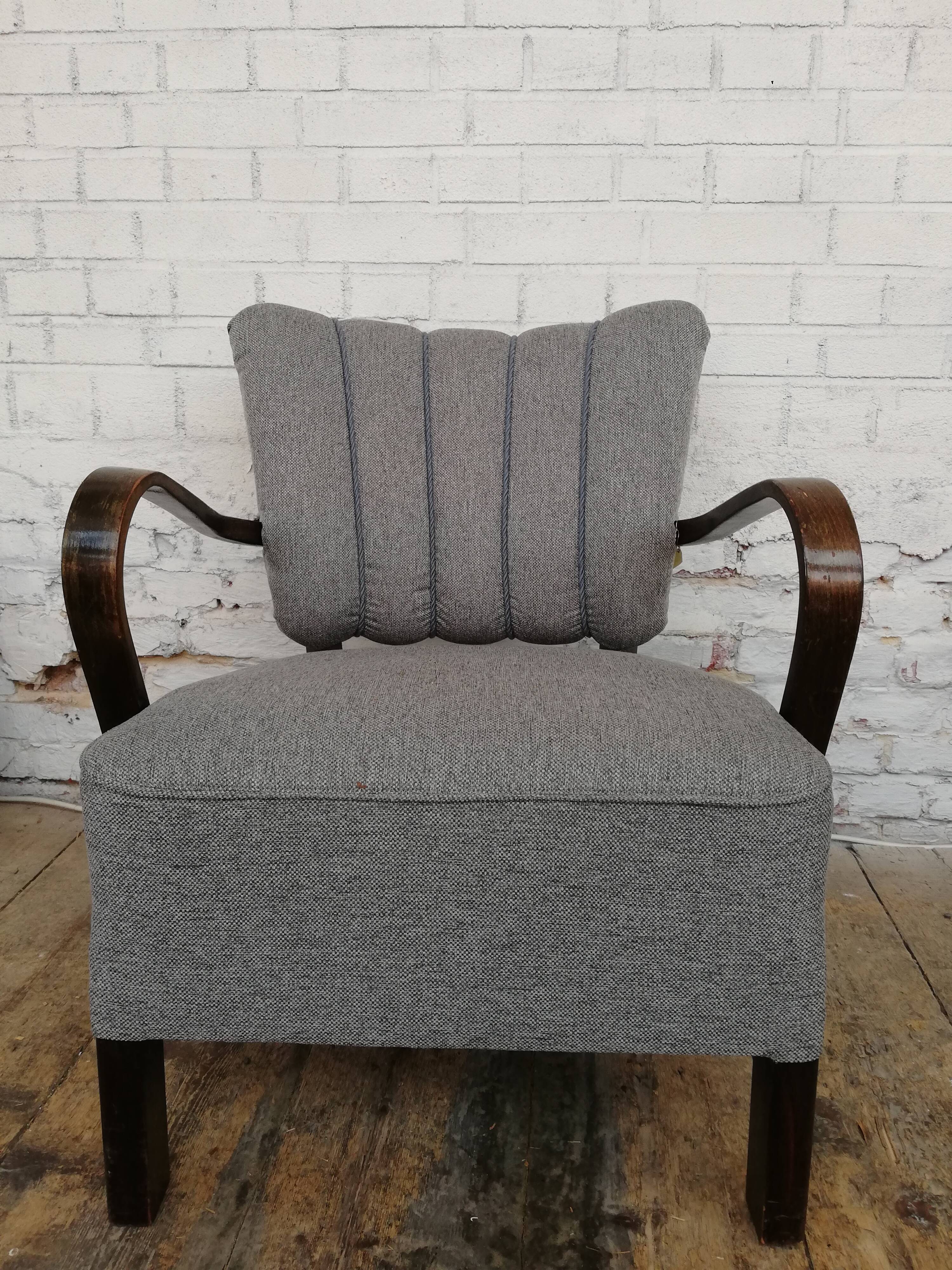 Pair of Halabala cocktail armchair, Czech, 1940