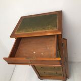 Cardboard maker Louis Philippe