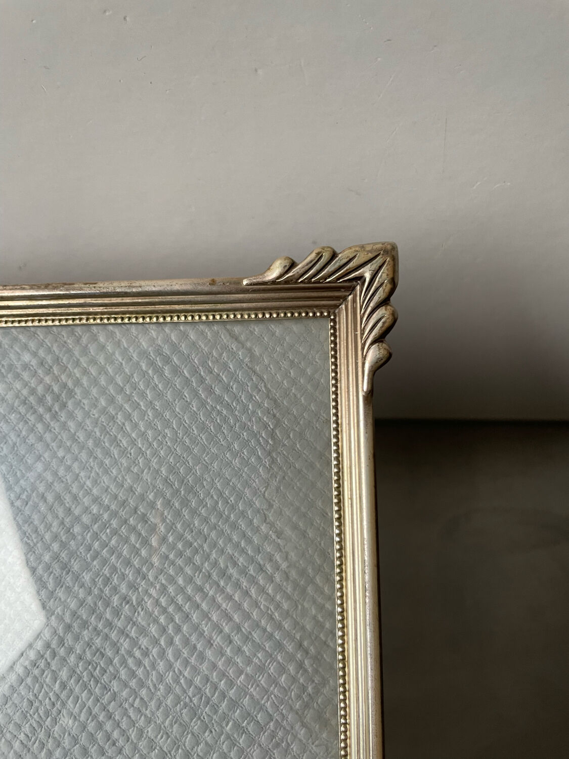 Art deco metal silver frame brass 21.5 cm x 16.5 cm convex glass
