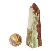 Obélisque en marbre onyx veiné et presse-papier sphère polie