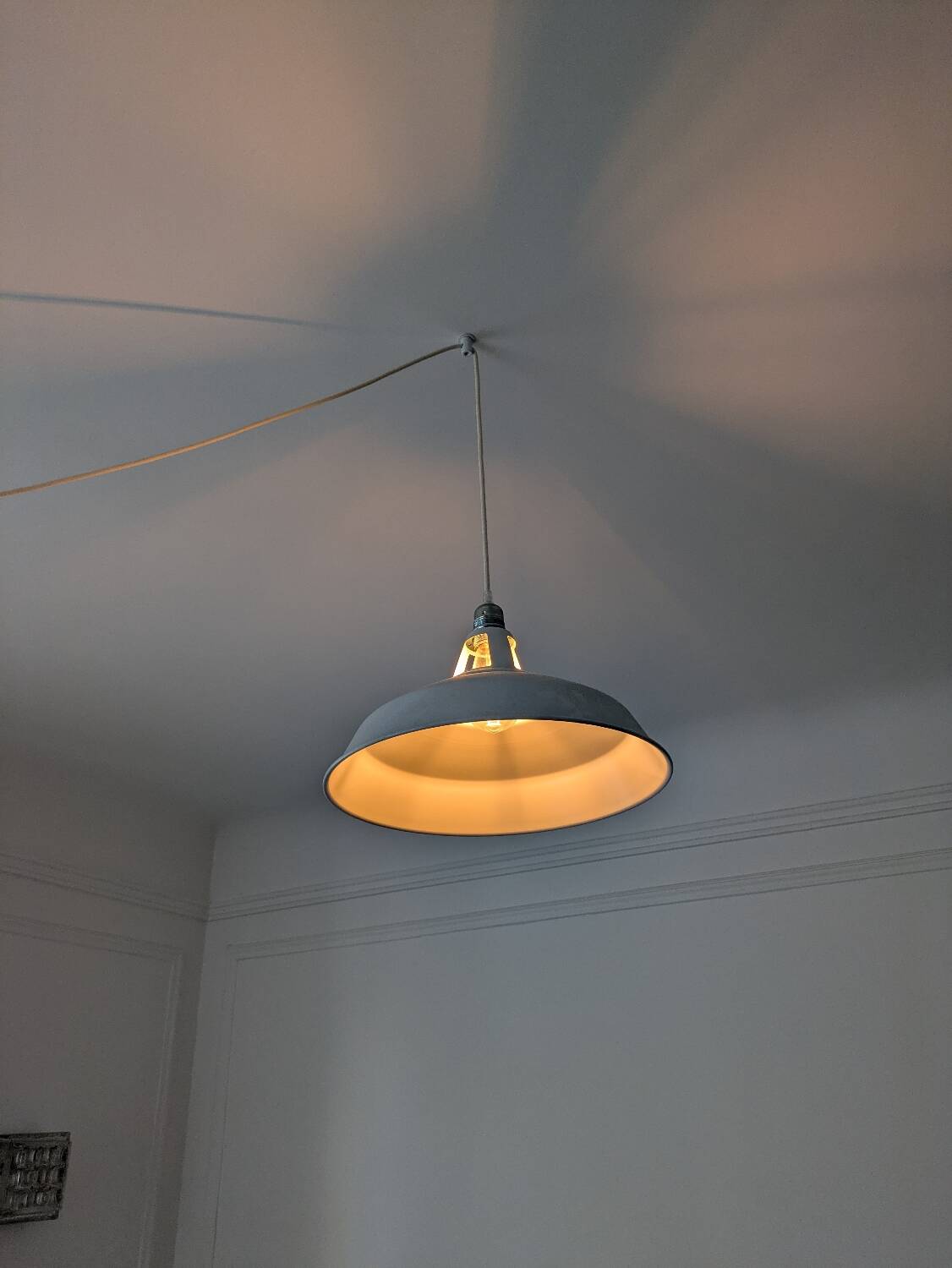 Industrial white metal pendant light