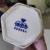 Delft vase