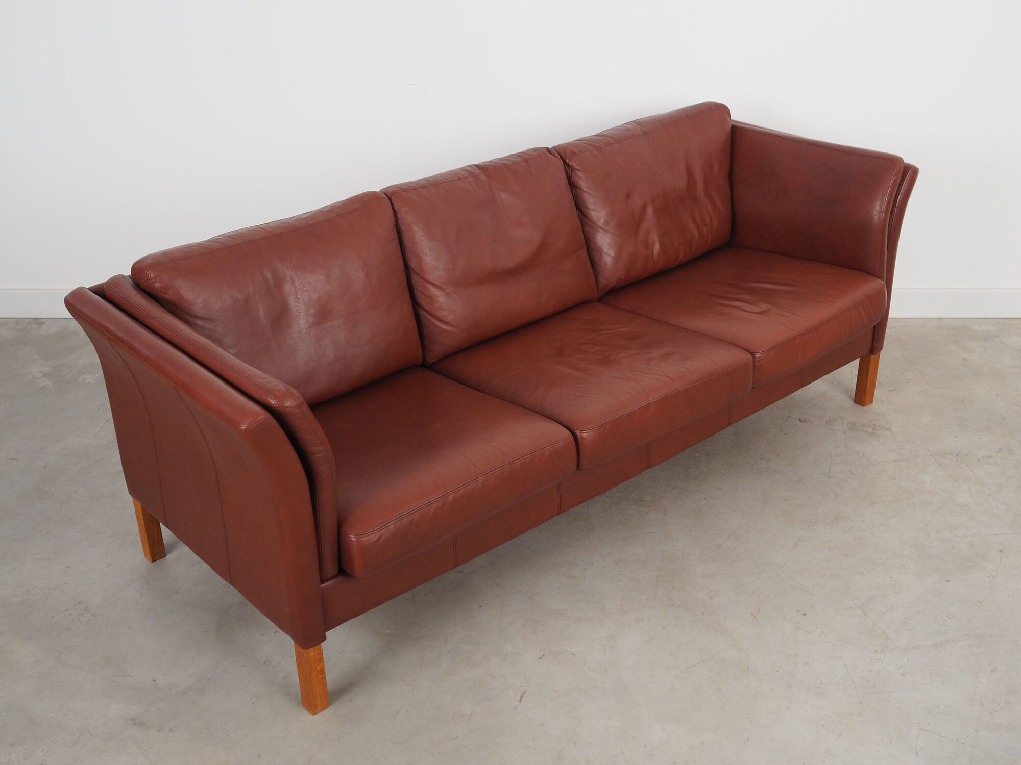 Brown leather sofa, Danish design, 1960s, production: Denmark